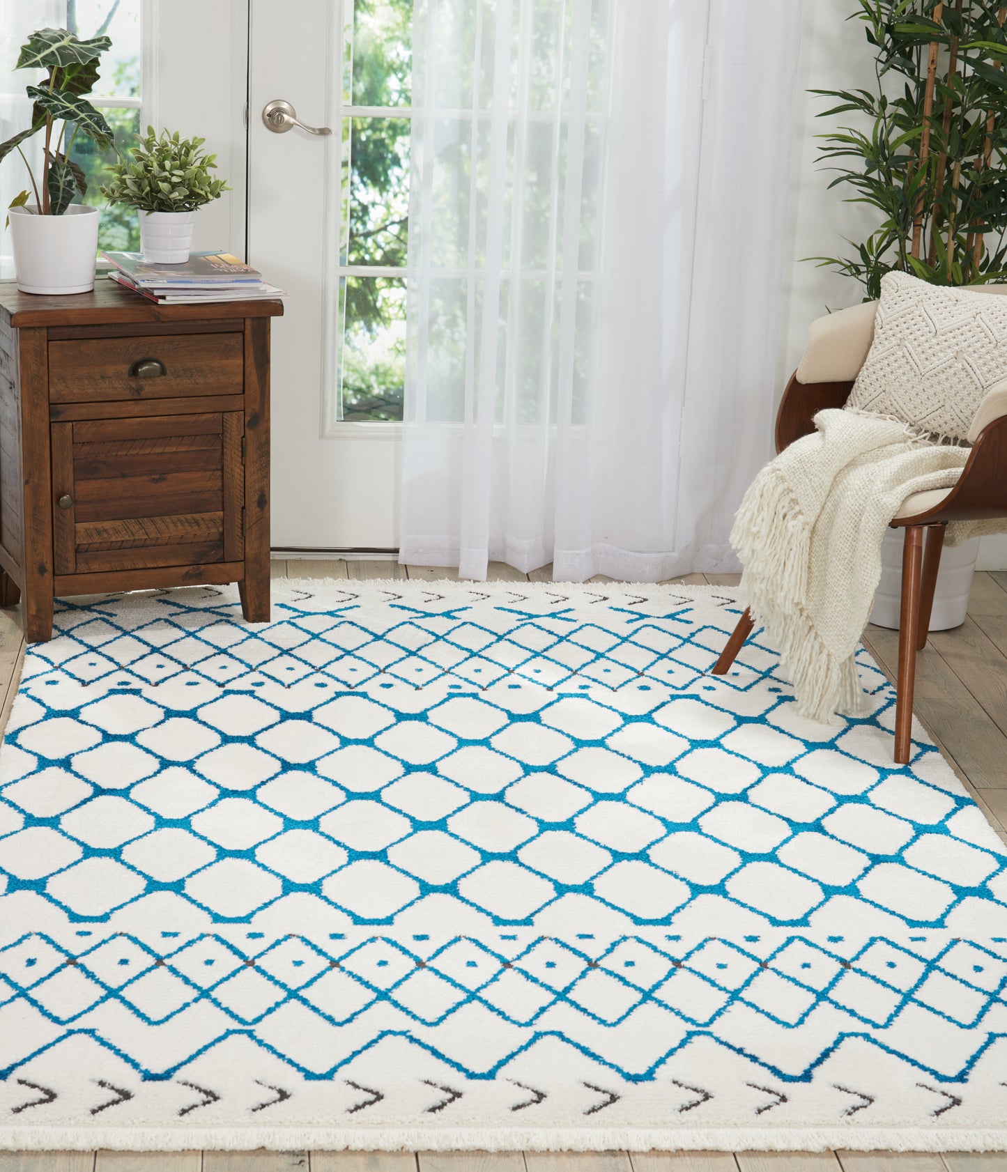 Nourison Home Kamala White Blue Contemporary