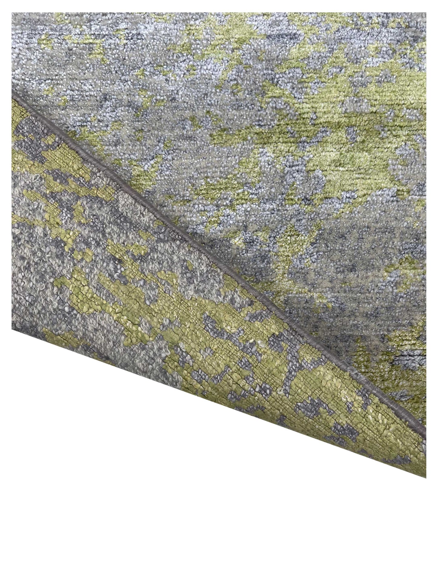 Artisan Toni White Green Knotted Rug