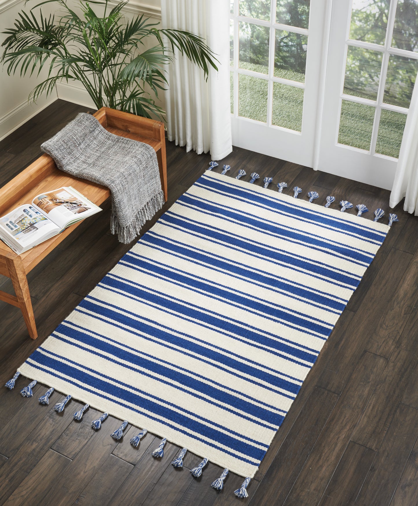 Nourison Home Rio Vista Ivory Navy Contemporary