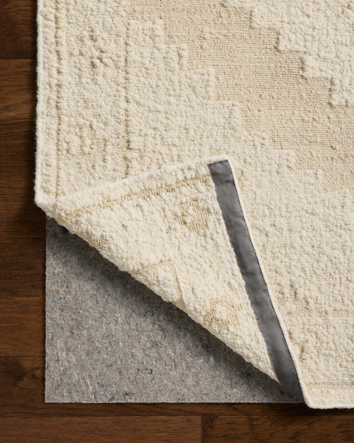 Loloi Alara Ivory Natural Traditional