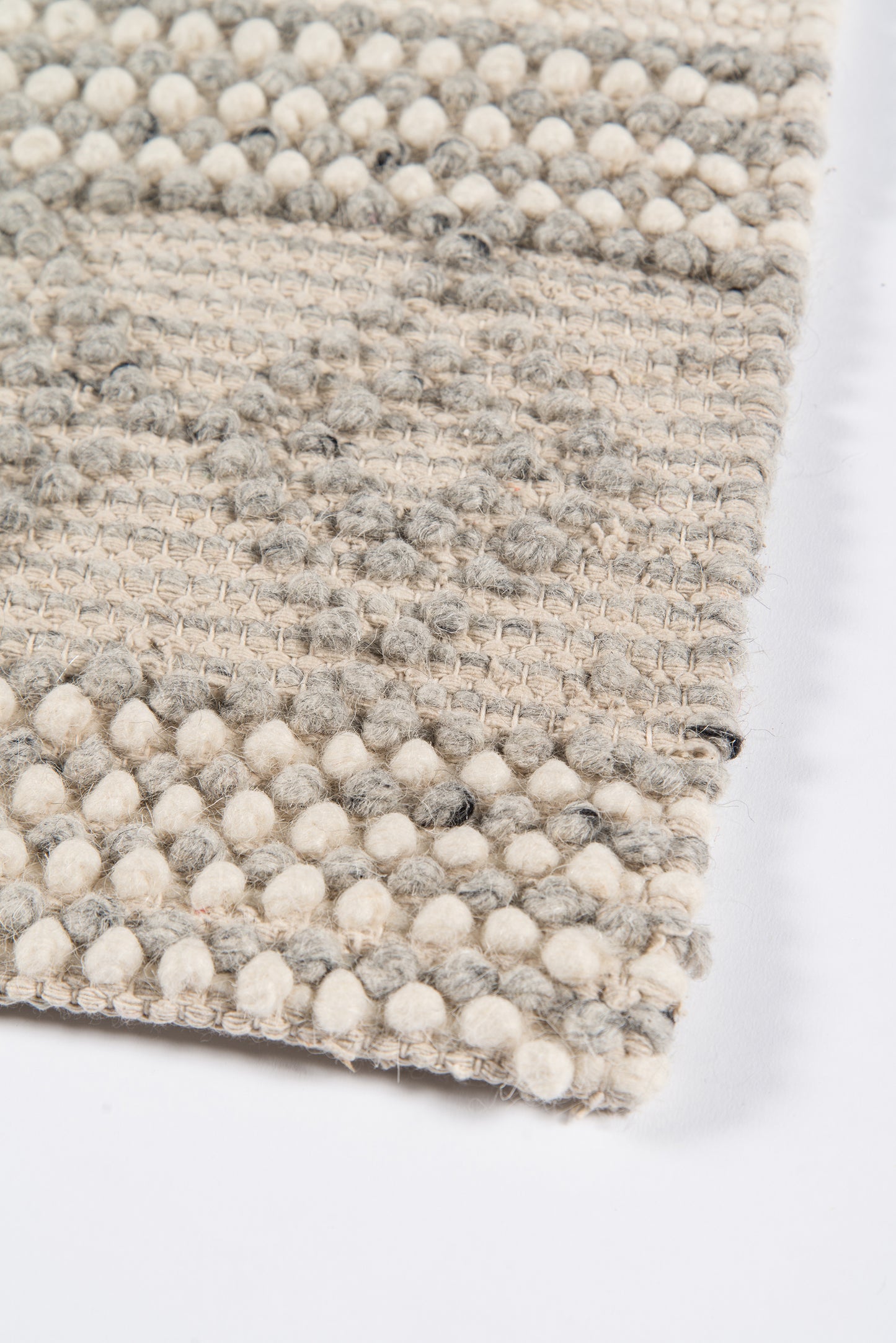 Momeni Andes Ivory Contemporary