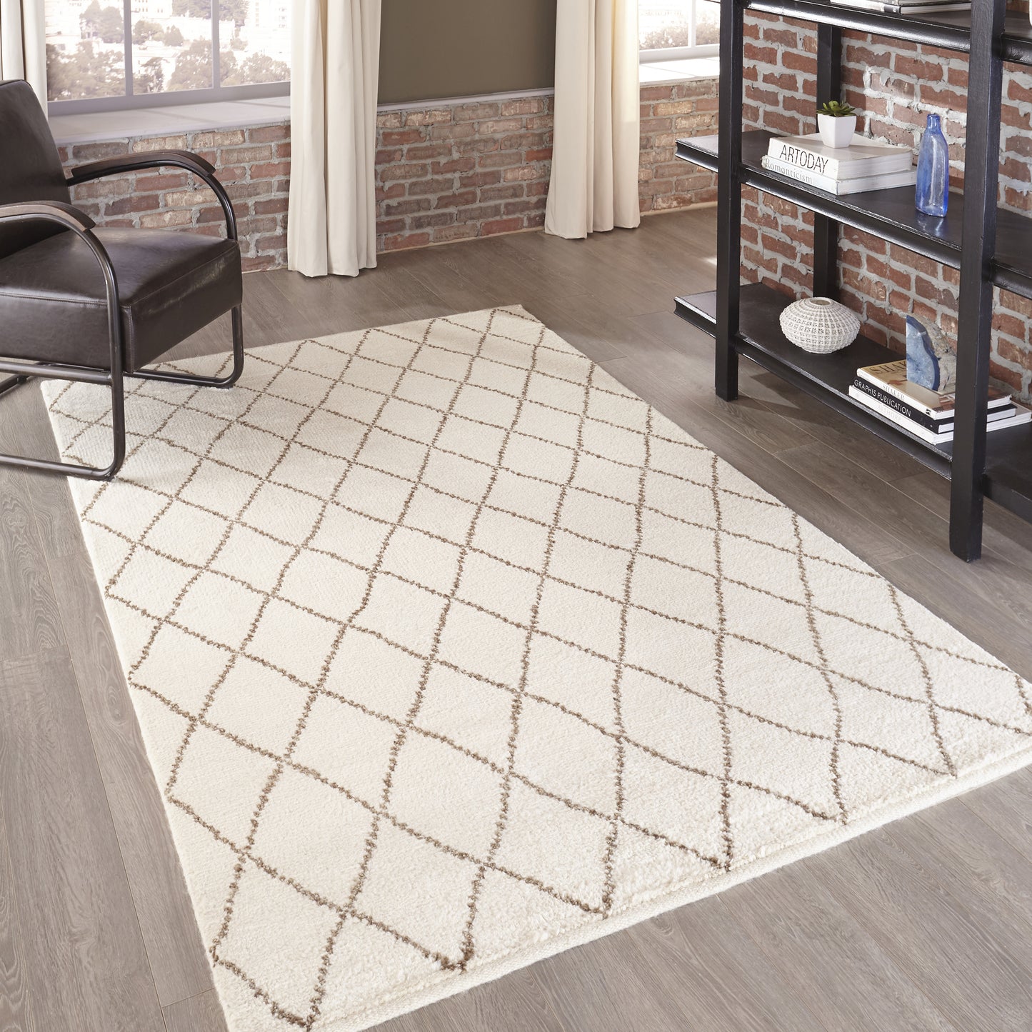 Momeni Atlas Ivory Transitional