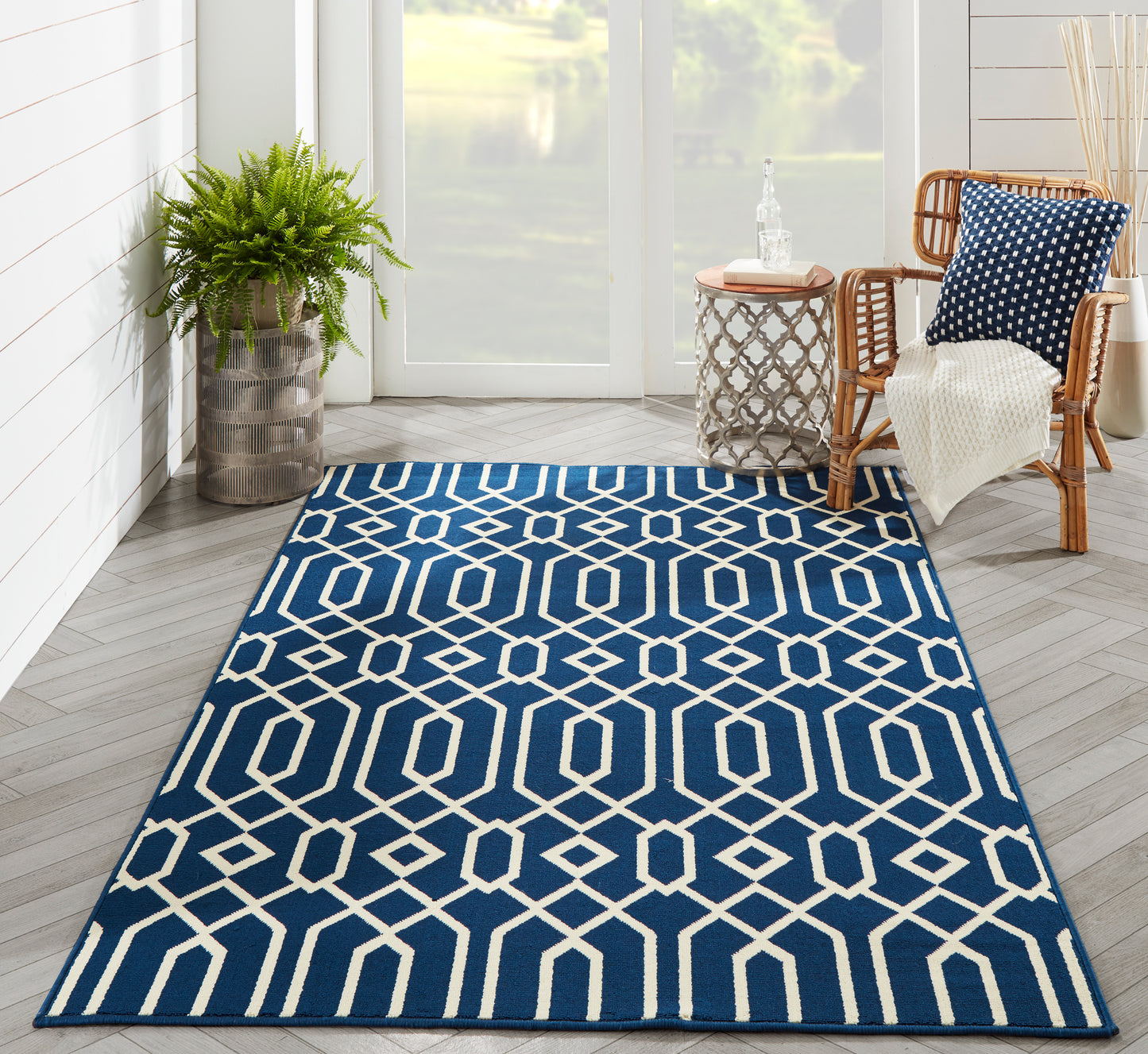 Momeni Baja Navy Contemporary