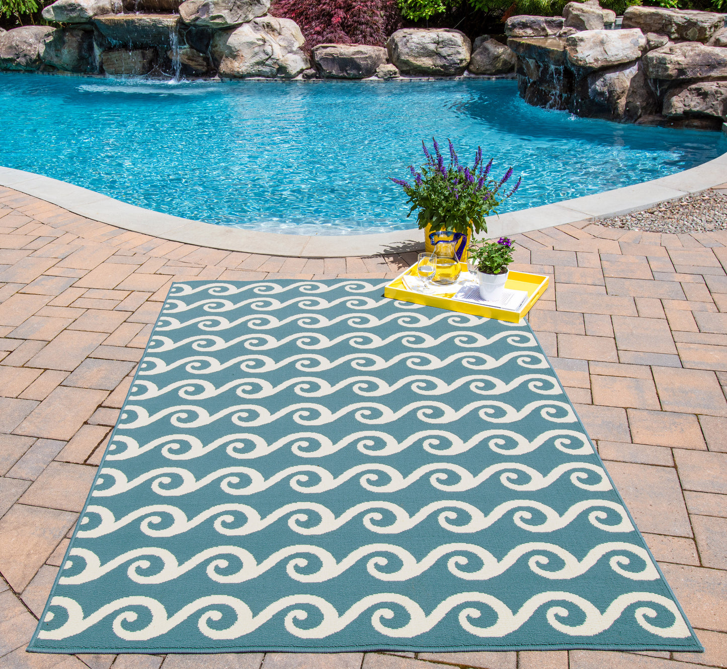 Momeni Baja Blue Contemporary