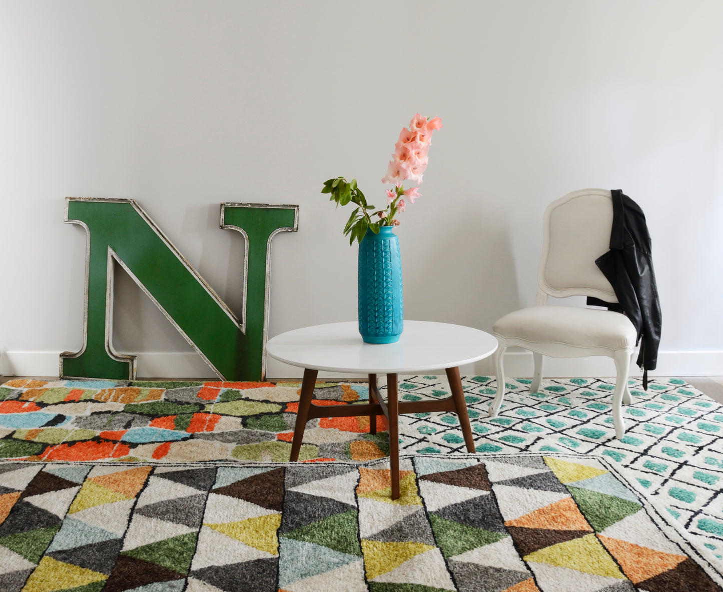 Novogratz Bungalow Multi Modern
