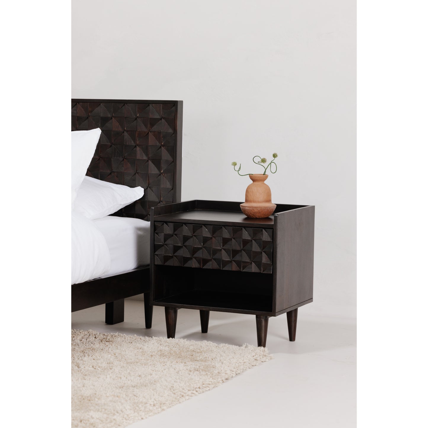 Moes Home Beds Pablo Black Mid-Century Modern Furniture