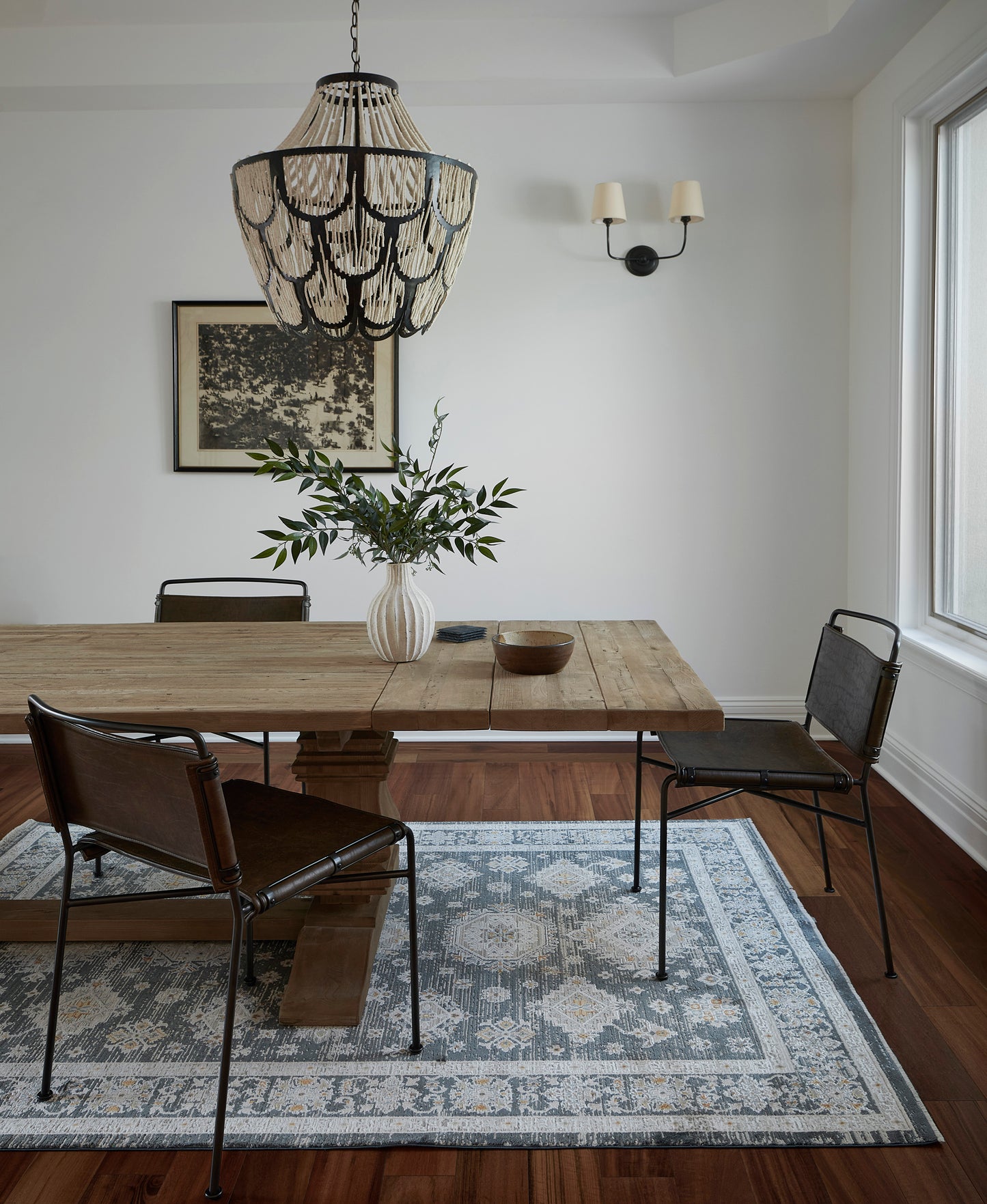 Momeni Cambridge Slate Traditional