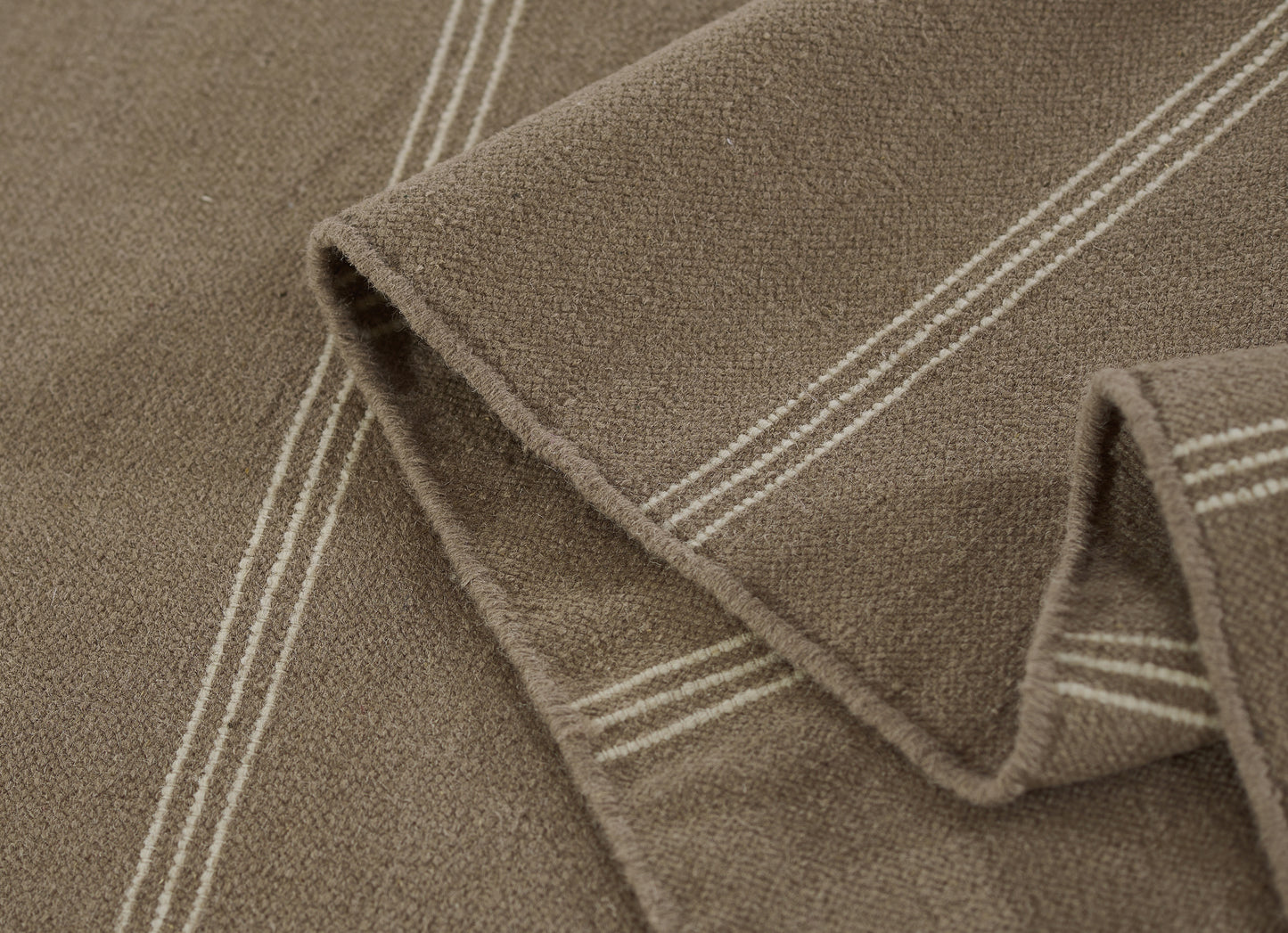 Pure Salt Caseres Mauve Contemporary