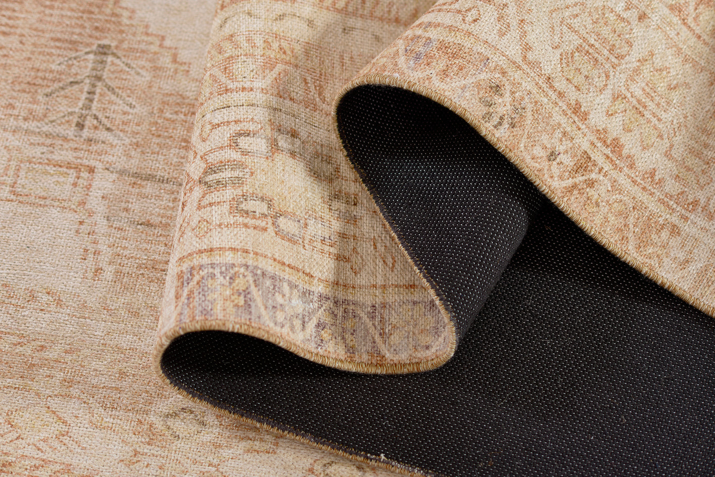 Momeni Chandler Beige Traditional