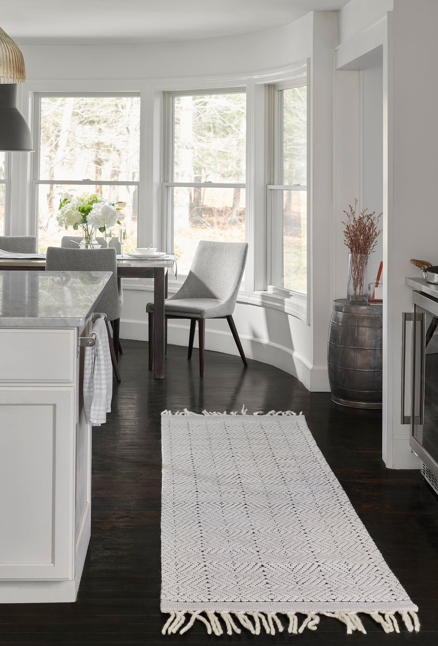 Momeni Ember Ivory Contemporary