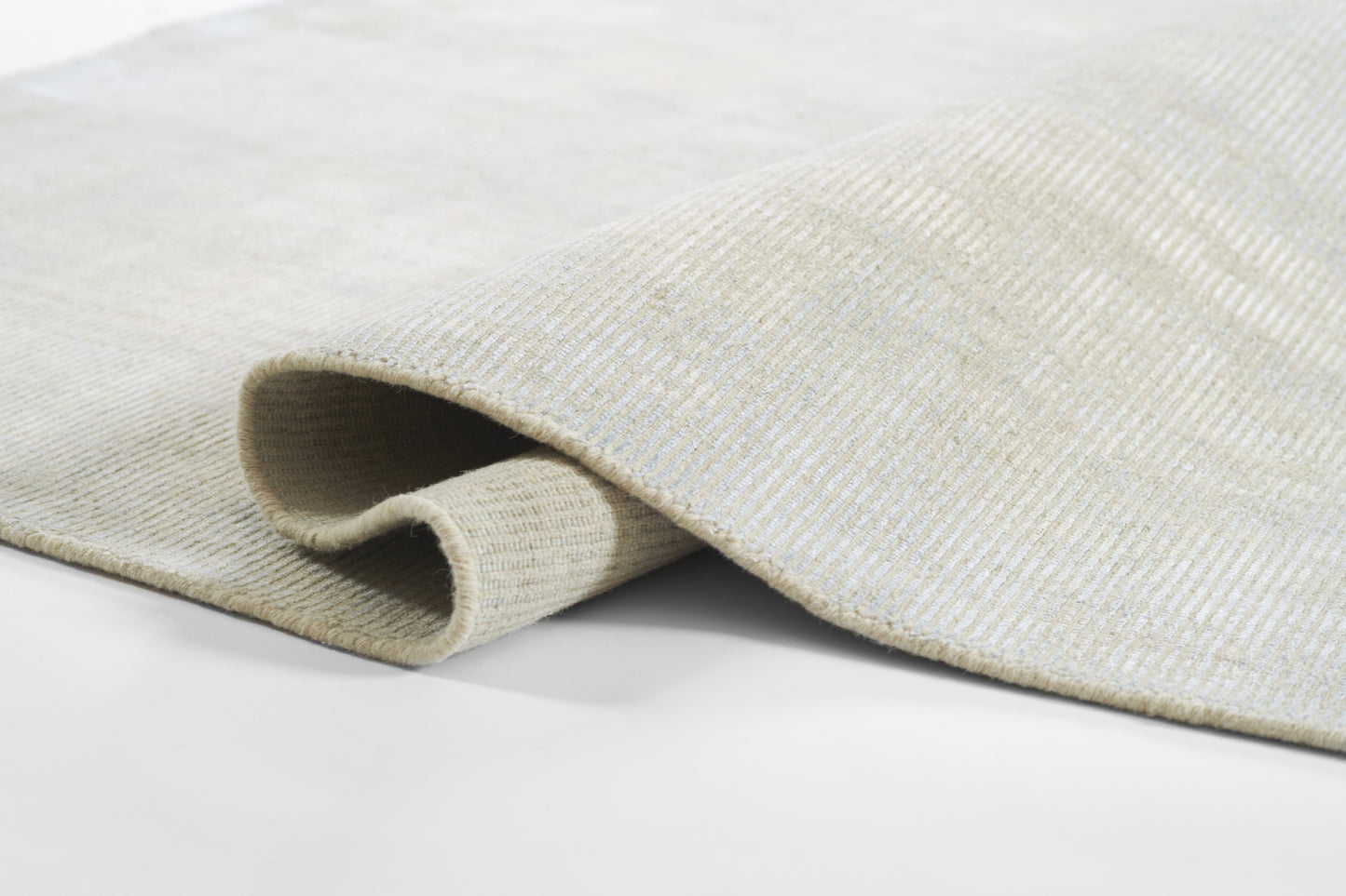 Momeni Estelle Blue Transitional