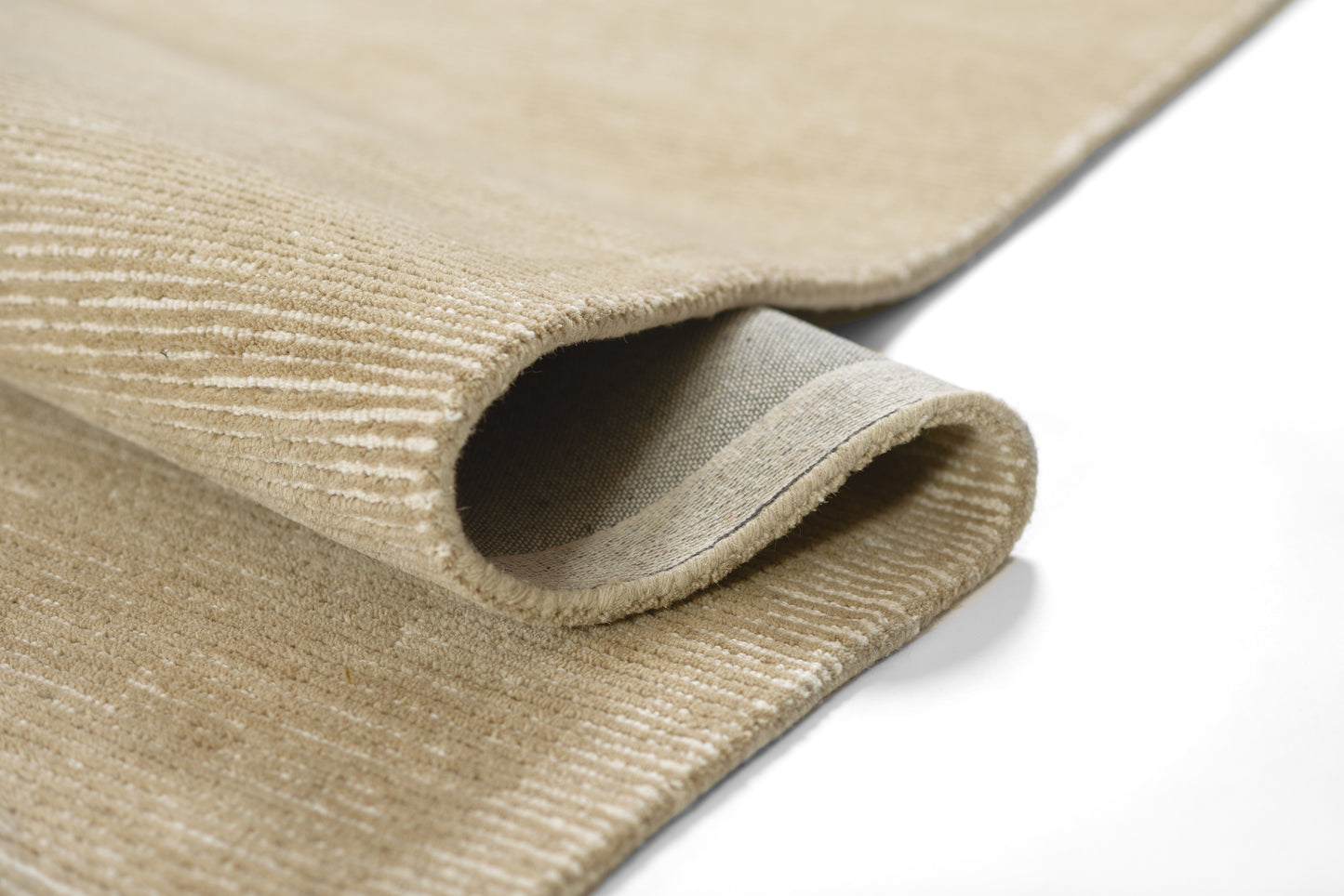 Momeni Everett Taupe Contemporary