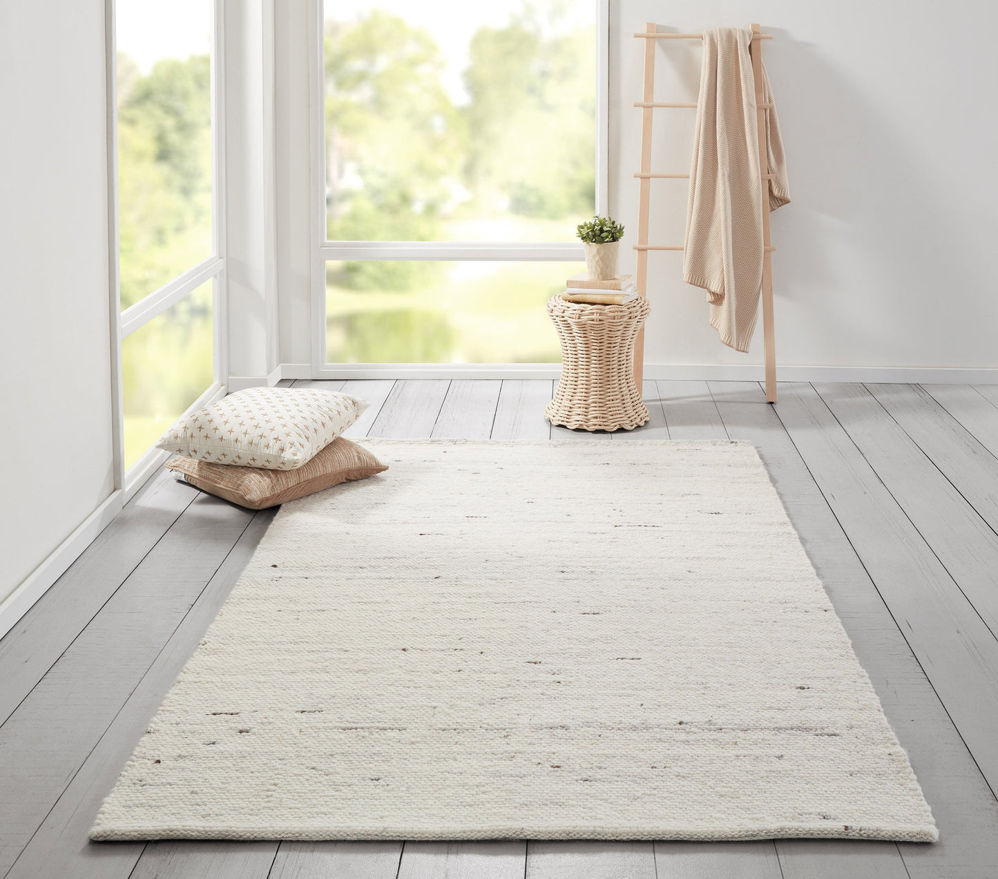 Erin Gates Richmond RI-01 Ivory Contemporary Hand Woven Rug