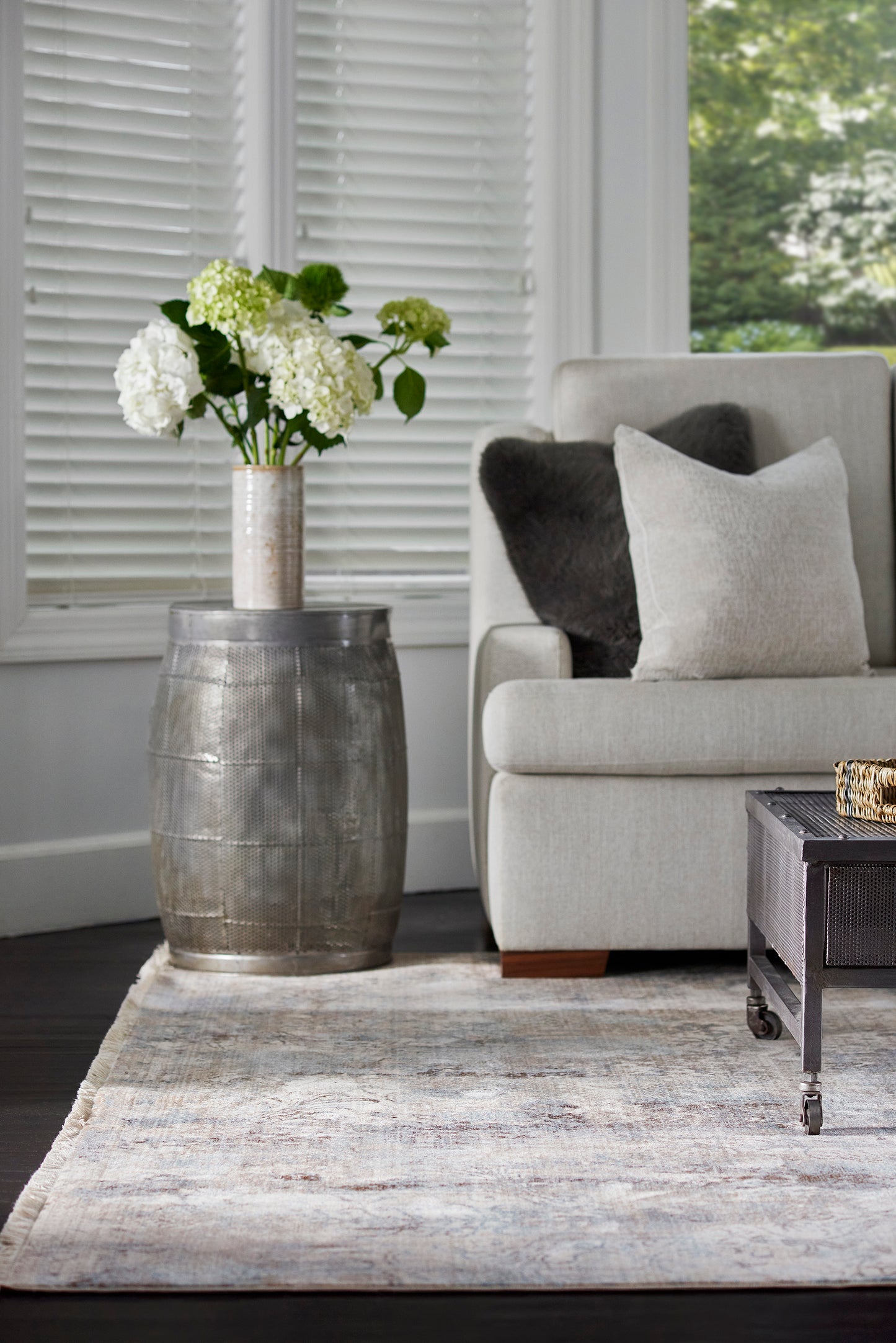 Momeni Izmir Blue Traditional