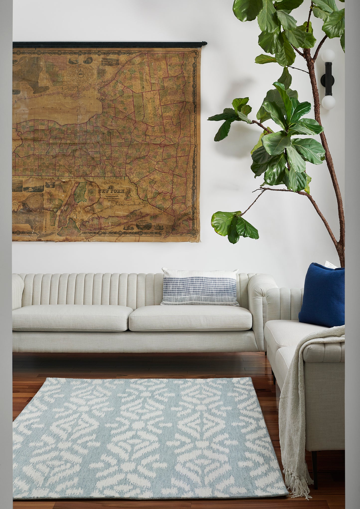 Momeni Leiden Light Blue Transitional