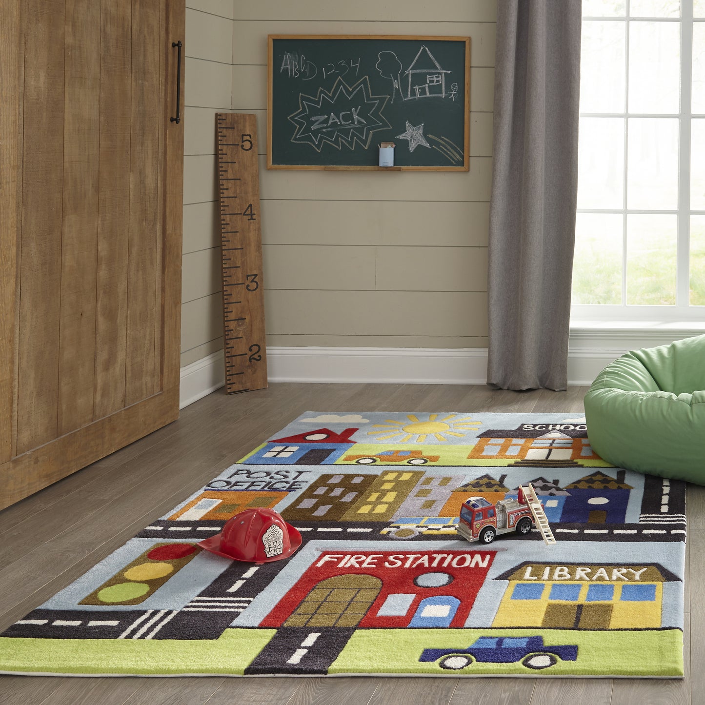Momeni Lil Mo Whimsy Town Contemporary