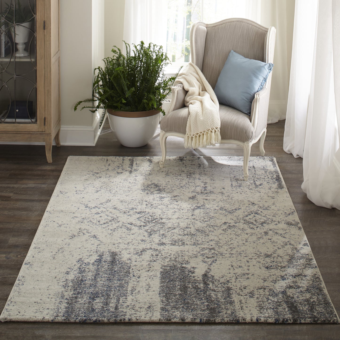 Momeni Loft Ivory Transitional