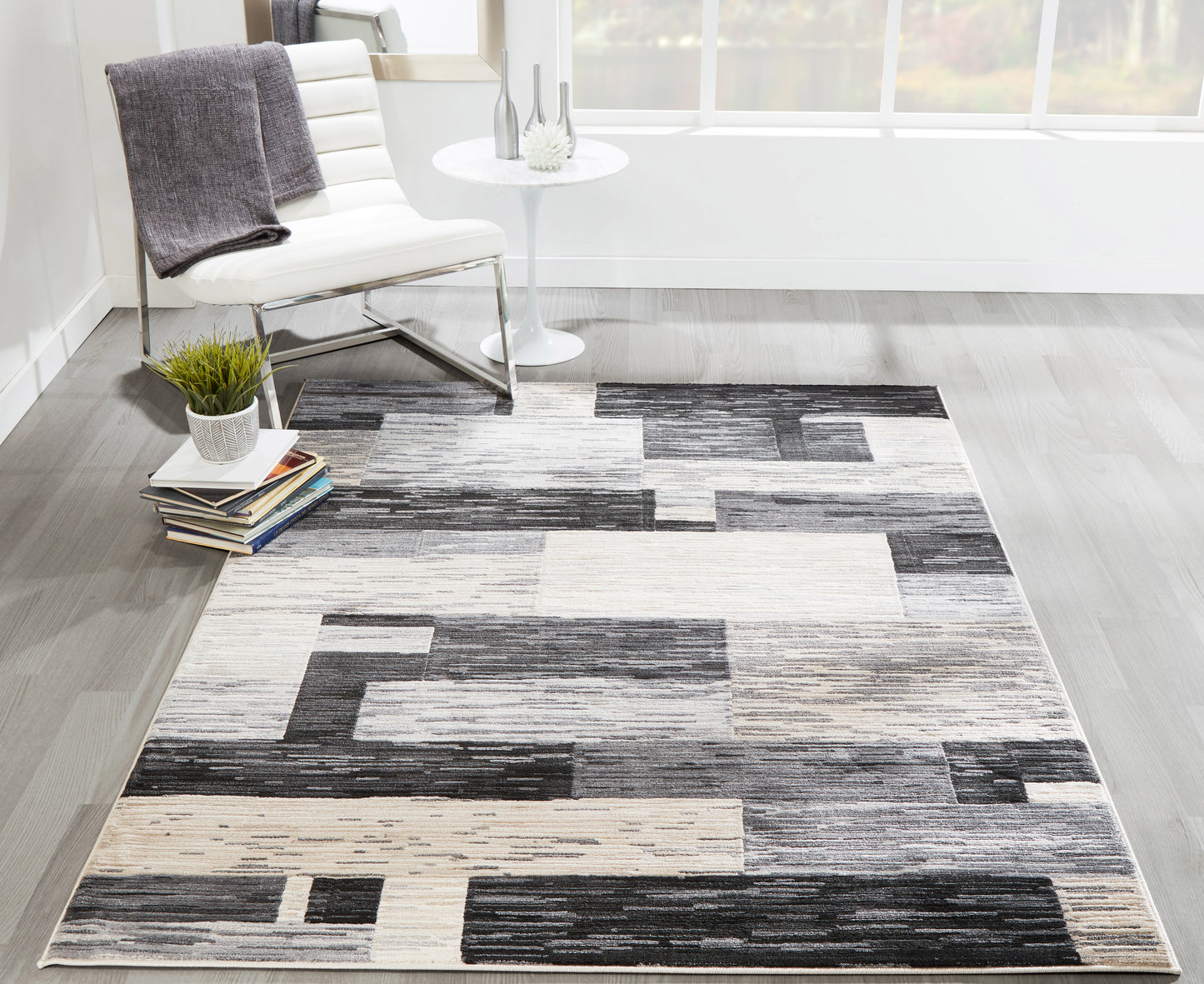 Momeni Logan Charcoal Contemporary