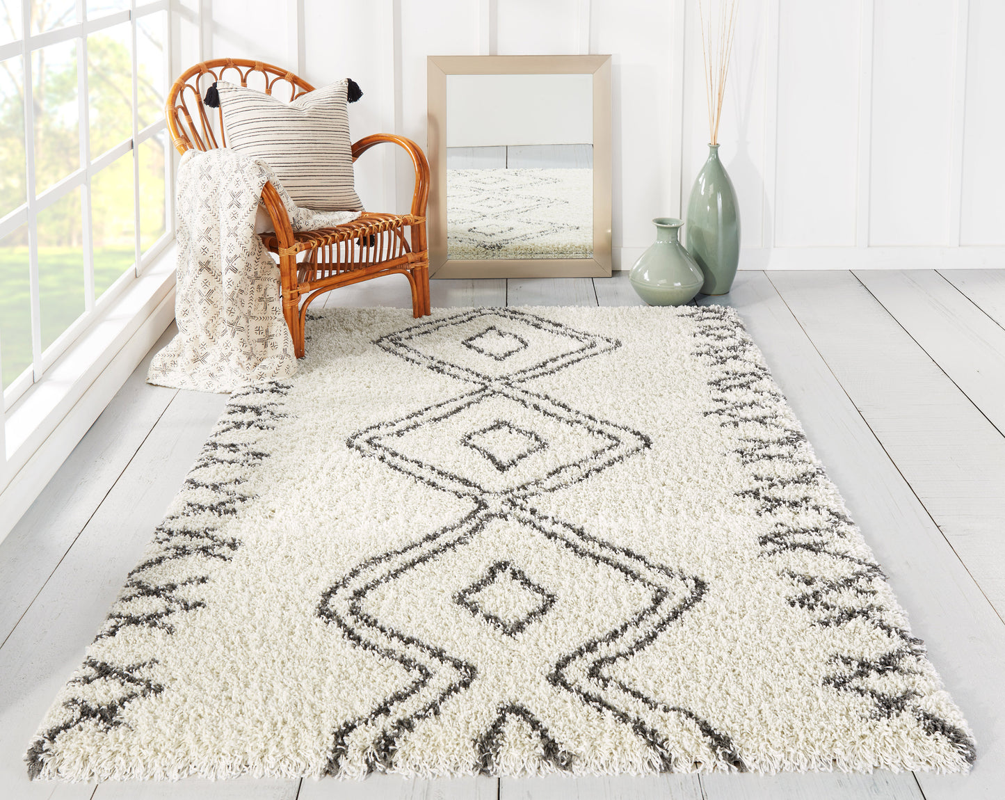 Momeni Maya Ivory Contemporary
