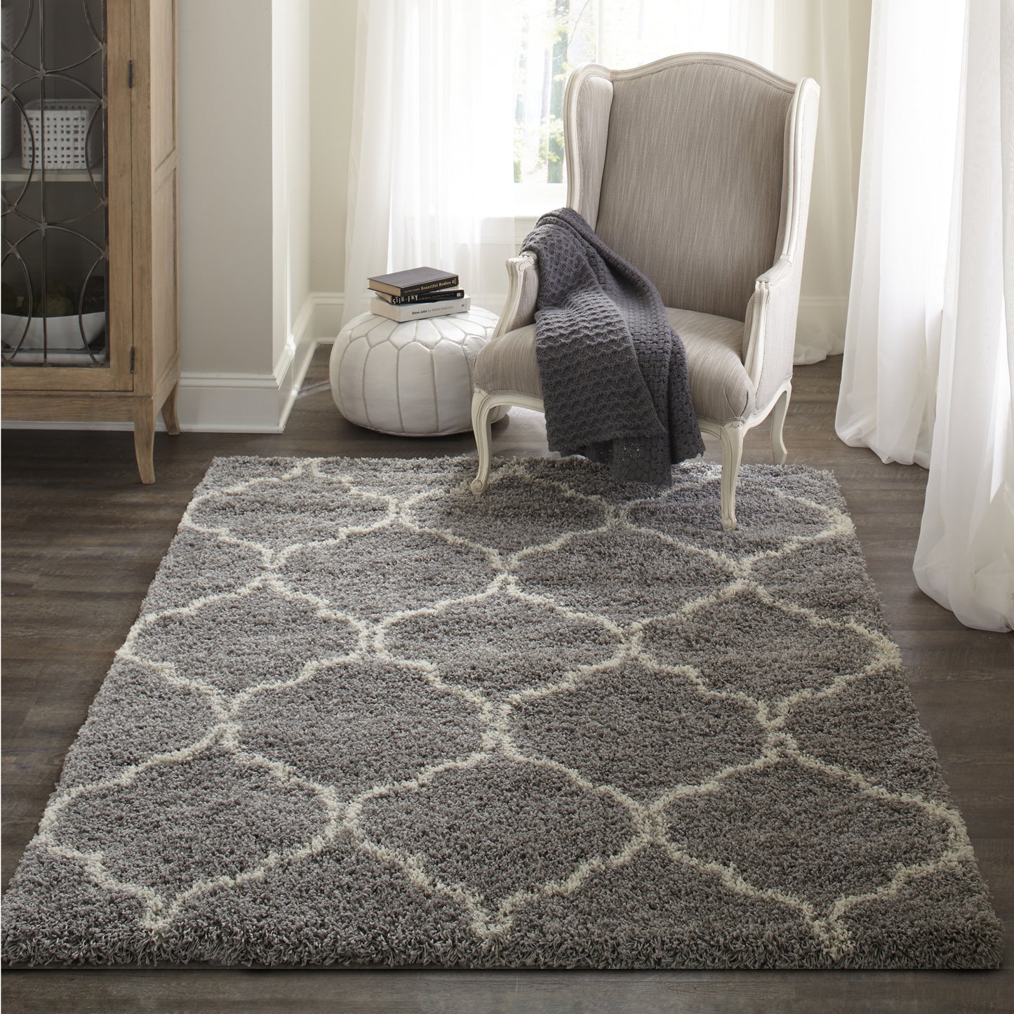 Momeni Maya Grey Contemporary