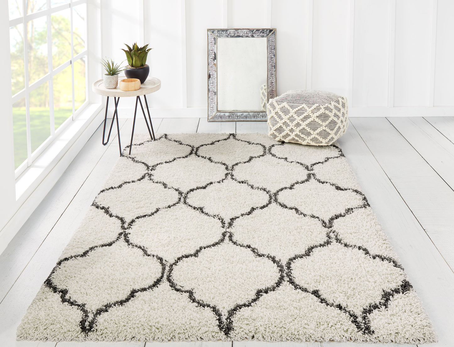 Momeni Maya Ivory Contemporary