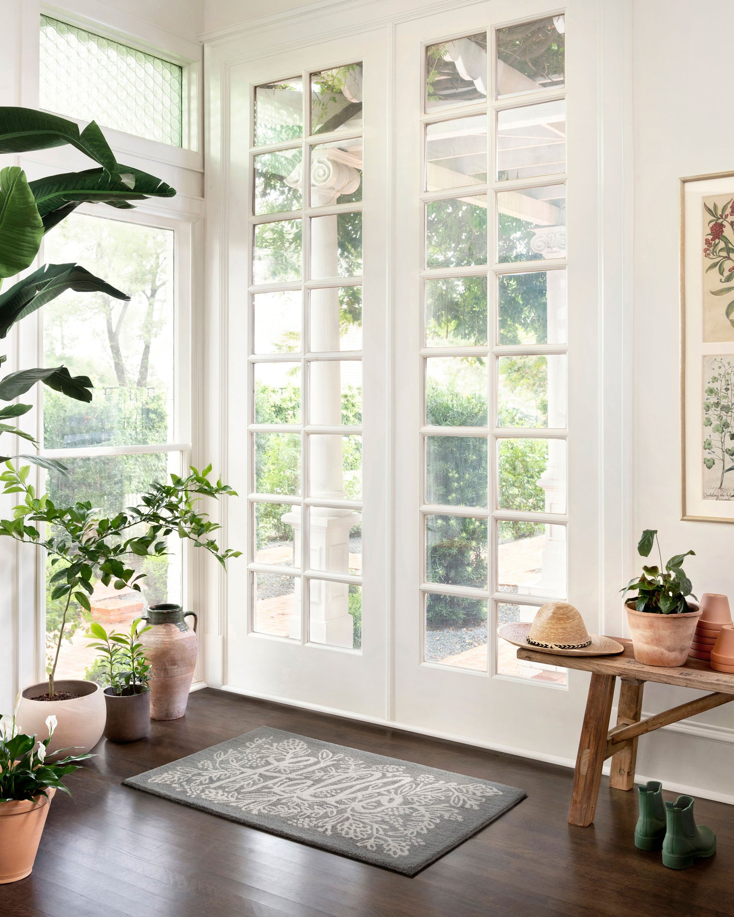 Rifle Paper Co. x Loloi Minnie Grey Contemporary