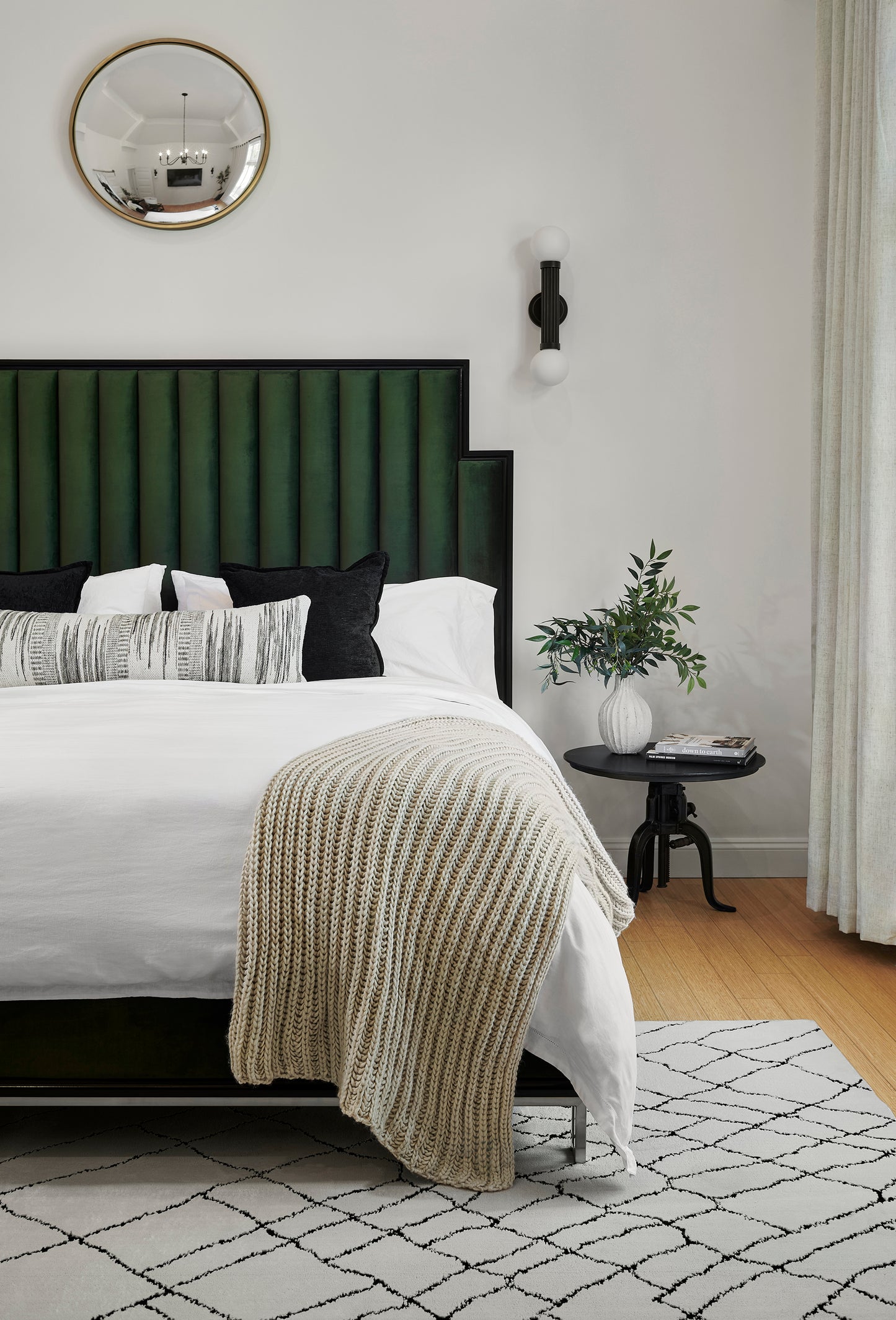 Momeni Noho Ivory Contemporary