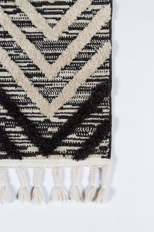 Momeni Odessa Black Contemporary