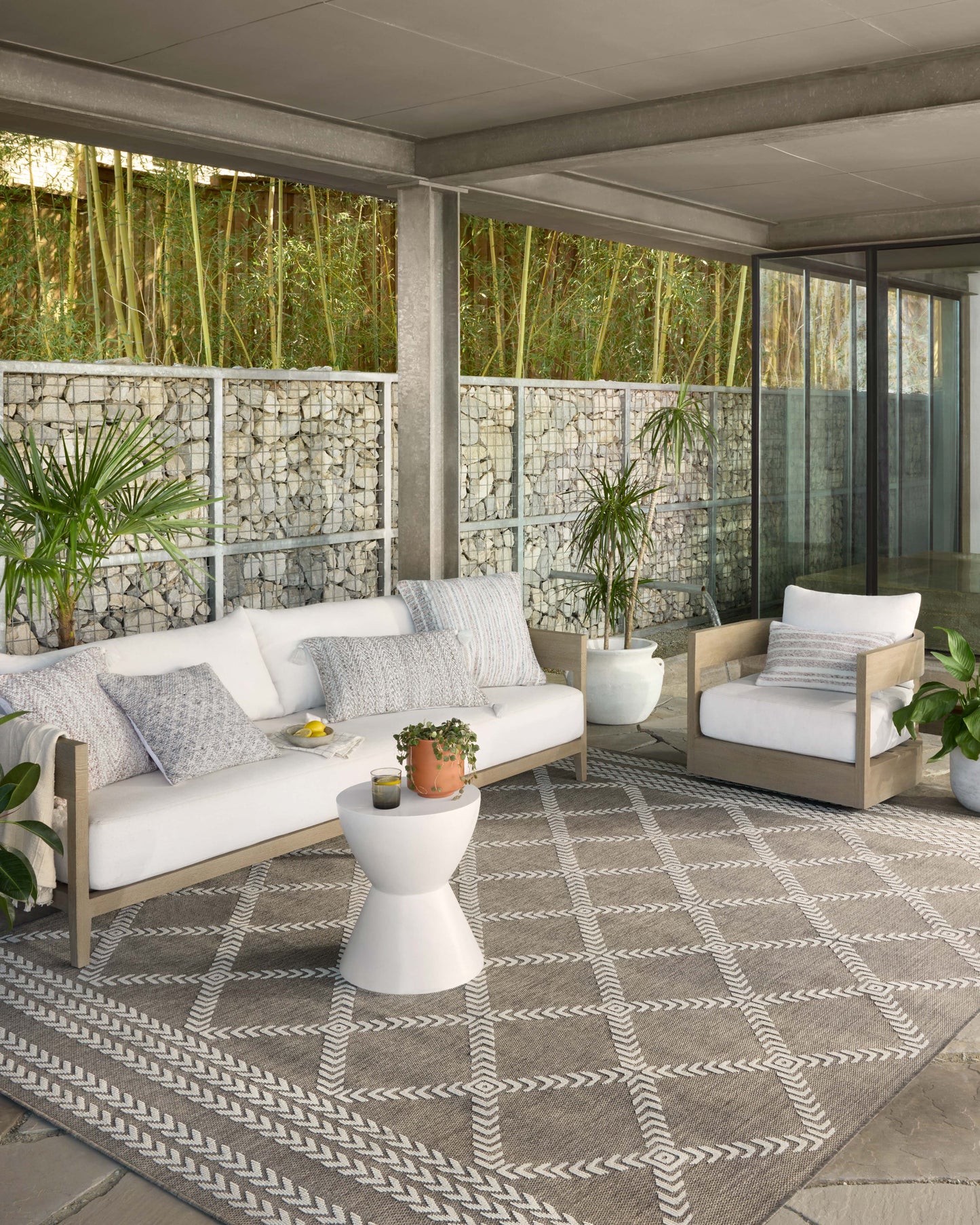 Loloi II Rainier Natural Ivory Indoor/Outdoor