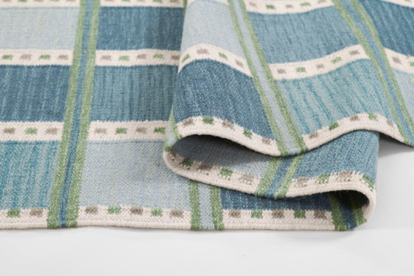 Momeni Scandi Blue Contemporary