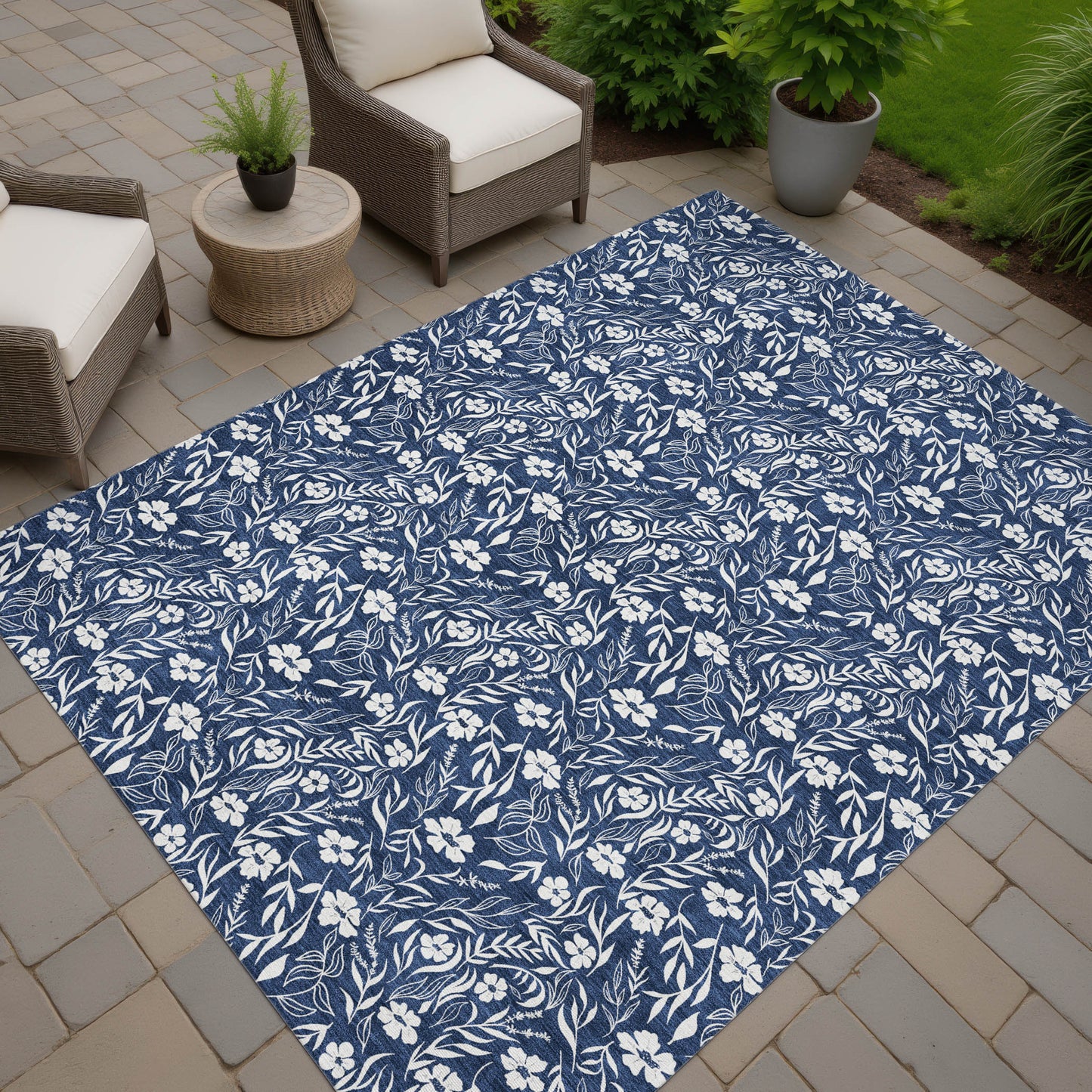 Dalyn Rugs Soft Essentials Navy Transitional