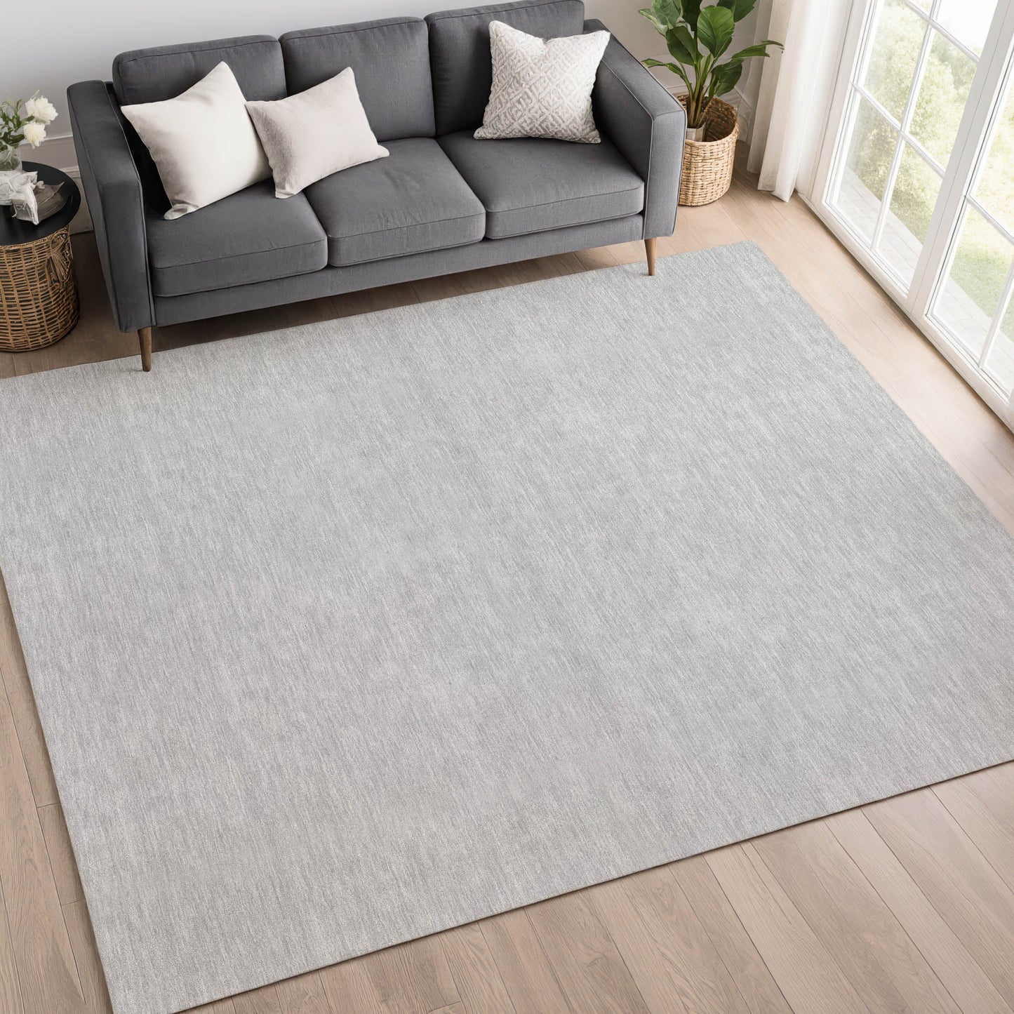 Dalyn Rugs Soft Essentials Silver Transitional