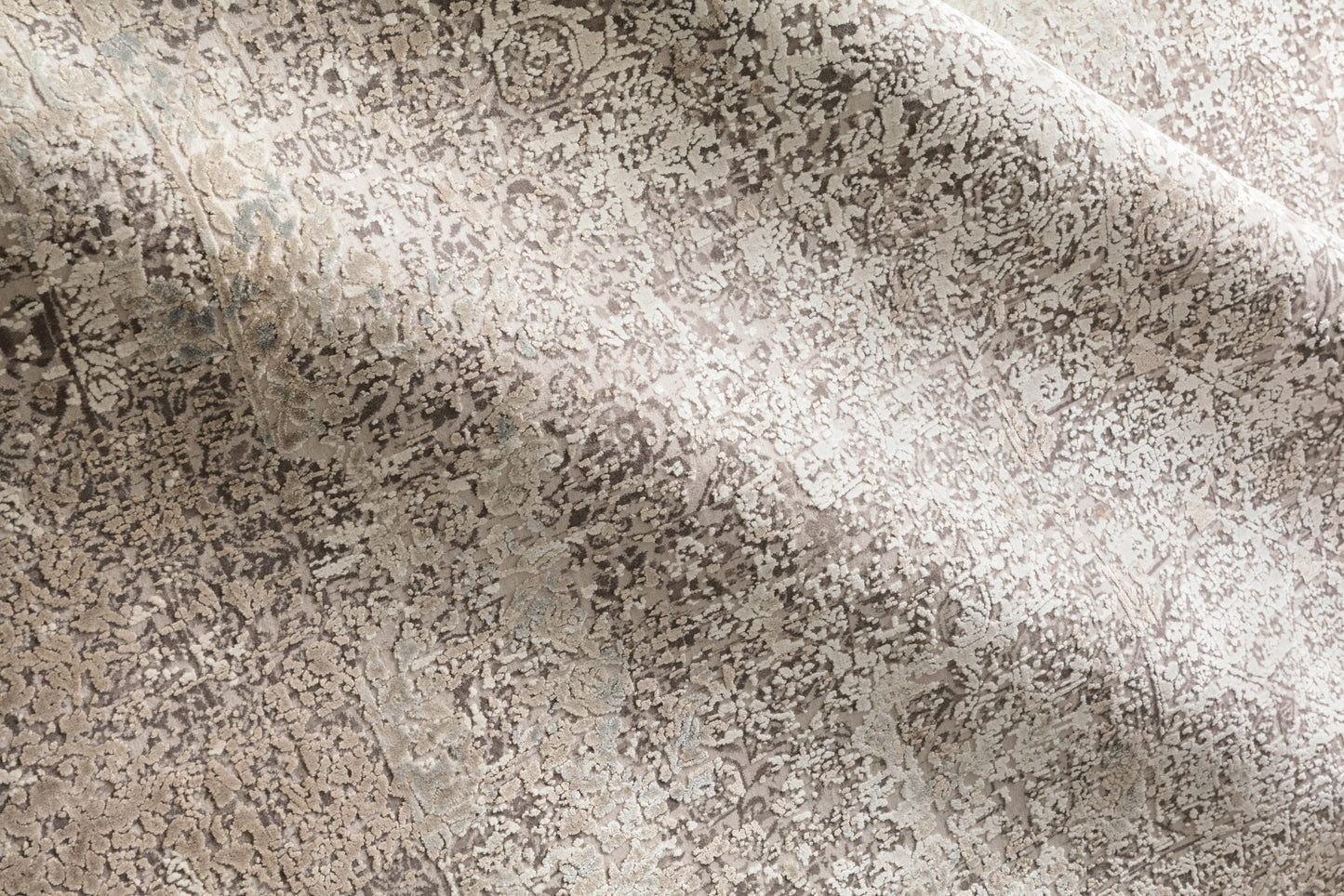 Loloi Sienne Ivory Pebble Contemporary