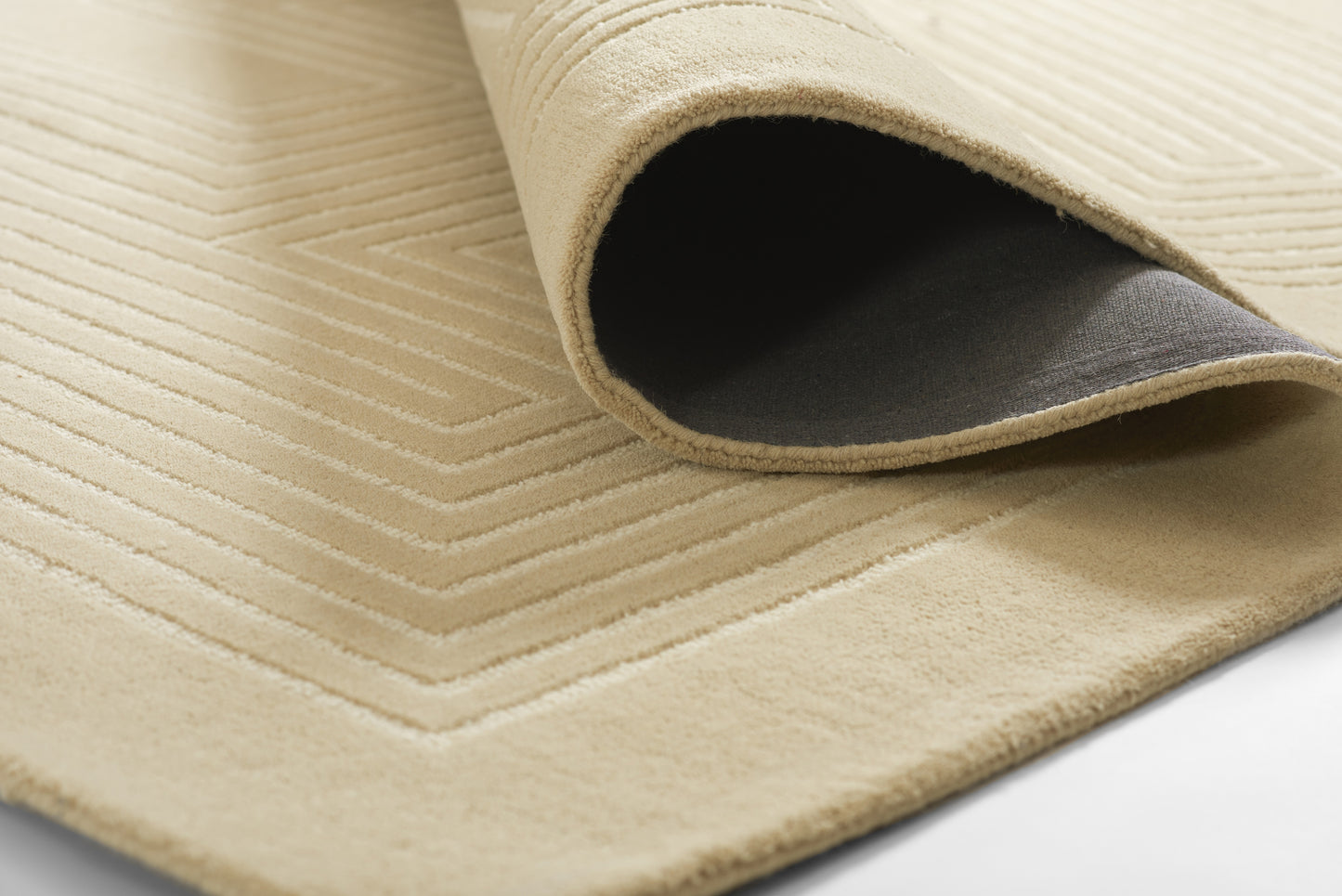 Momeni Simba Beige Contemporary