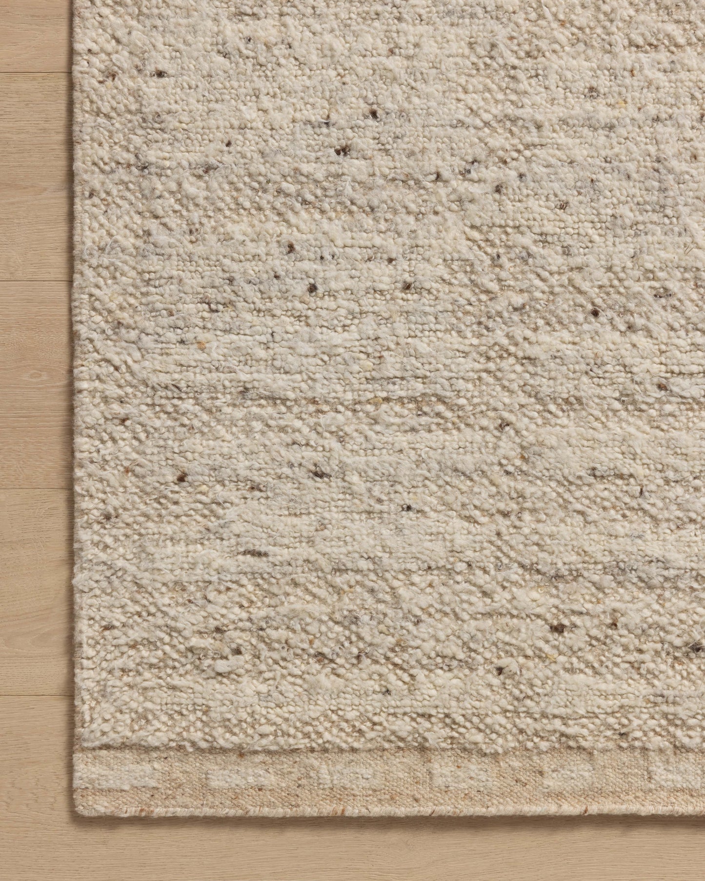 Amber Lewis x Loloi Suki Sand Ivory Contemporary