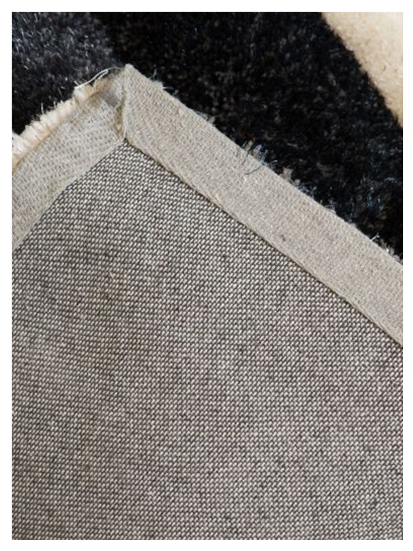 United Weavers Finesse Black Shag/Contemporary Machine Made Rug