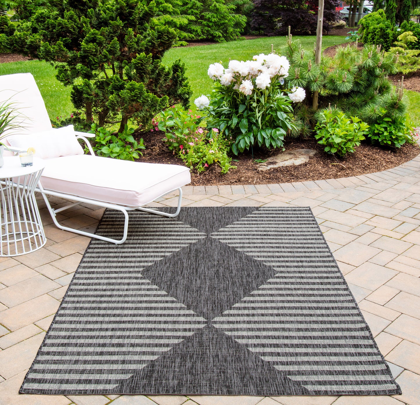 Novogratz Villa Charcoal Contemporary