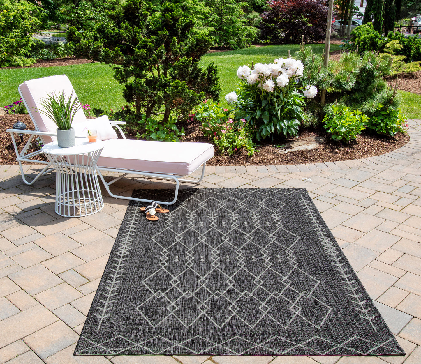 Novogratz Villa Charcoal Contemporary