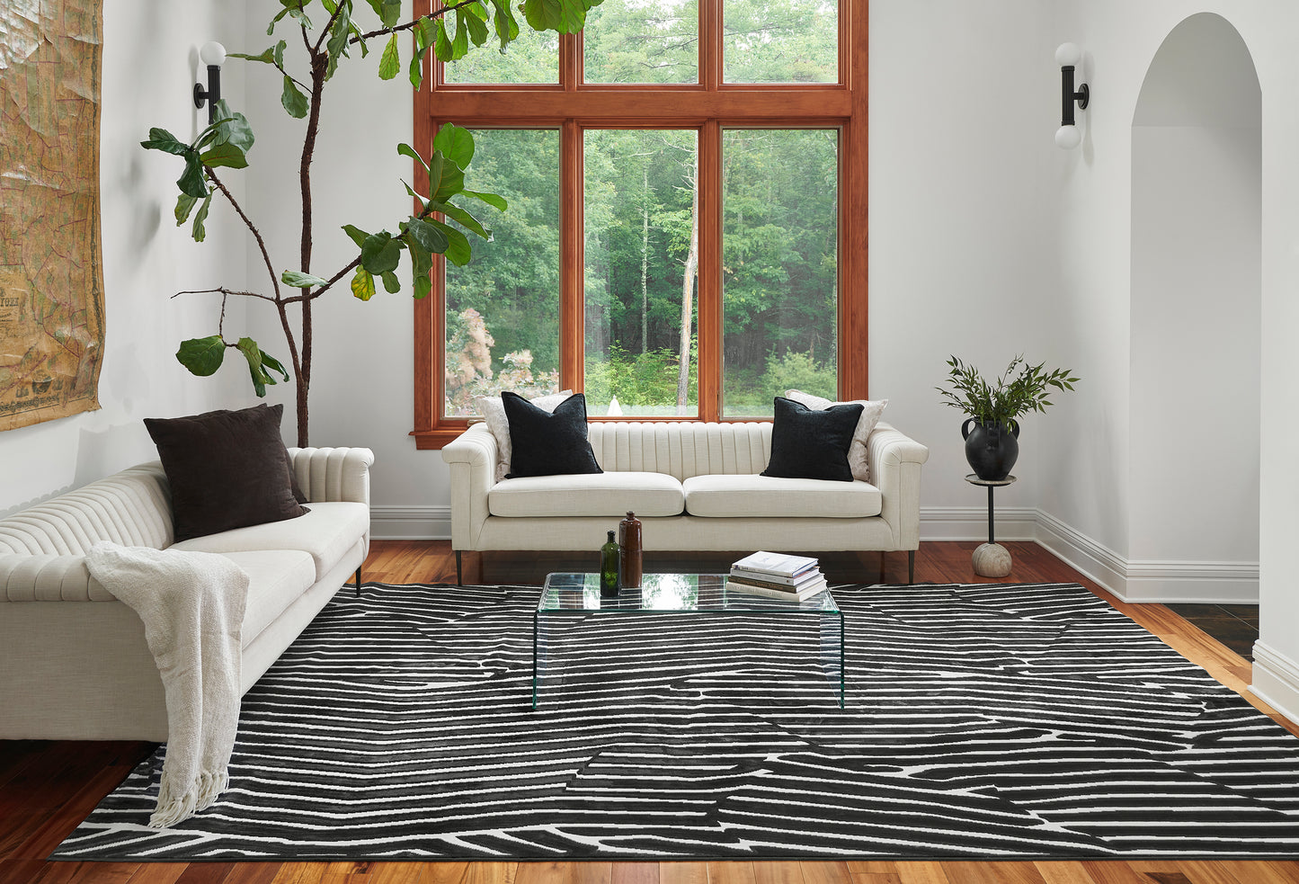 Momeni Xander Black Contemporary
