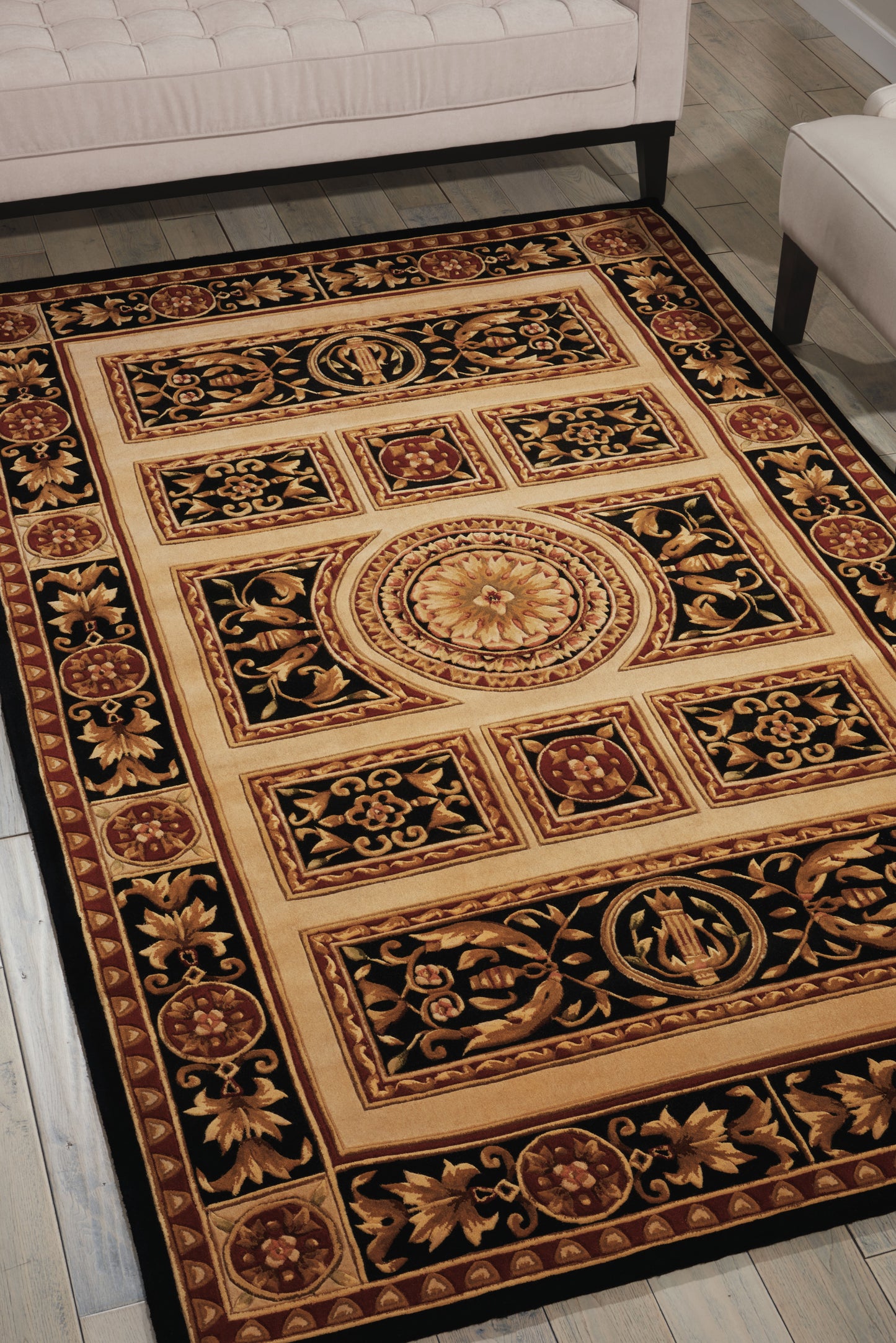 Nourison Home Versailles Palace Ivory Black Traditional