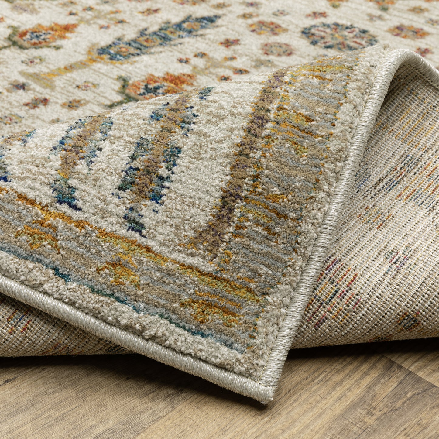 Oriental Weavers Andorra Ivory Gold Bohemian