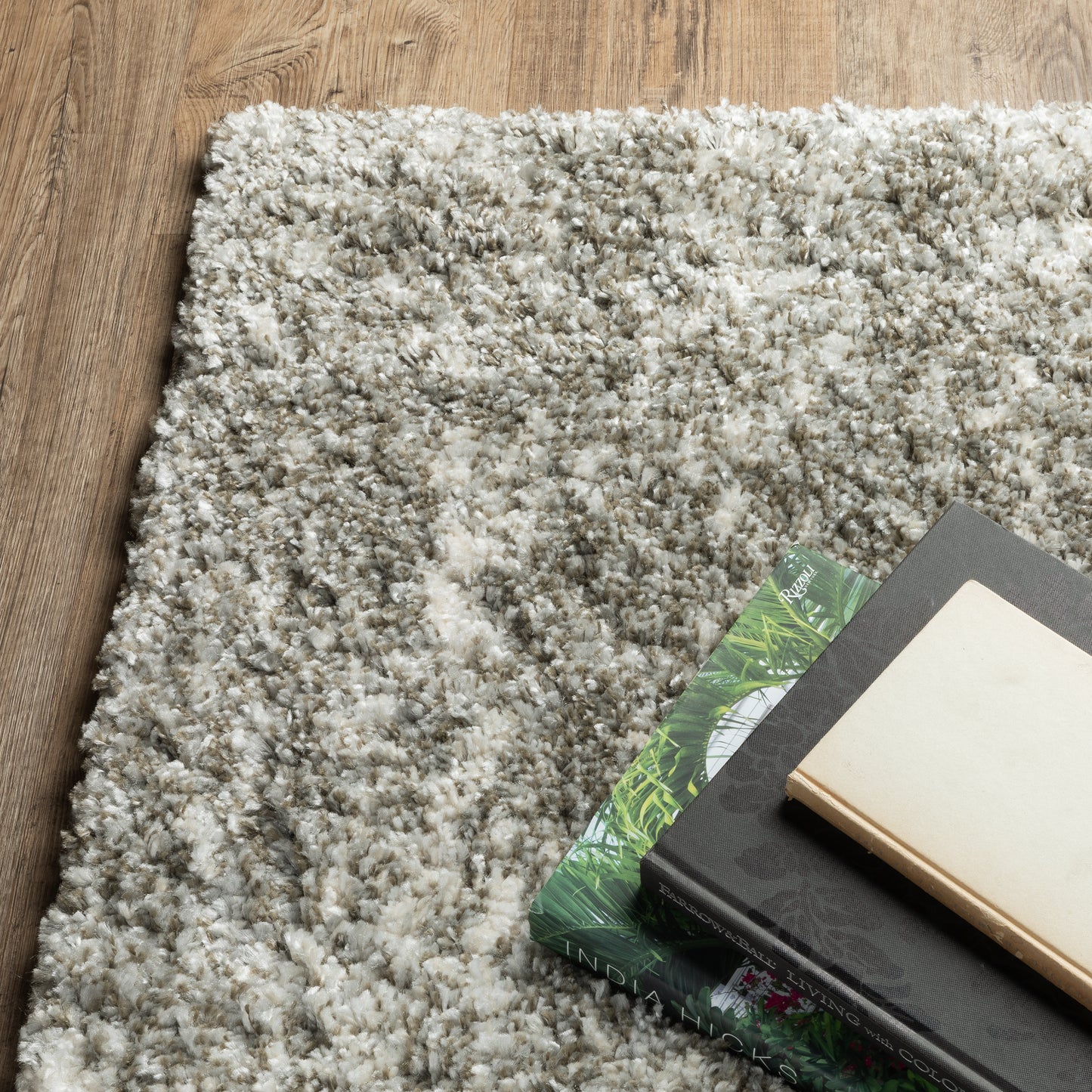 Oriental Weavers Henderson Grey Ivory Shag