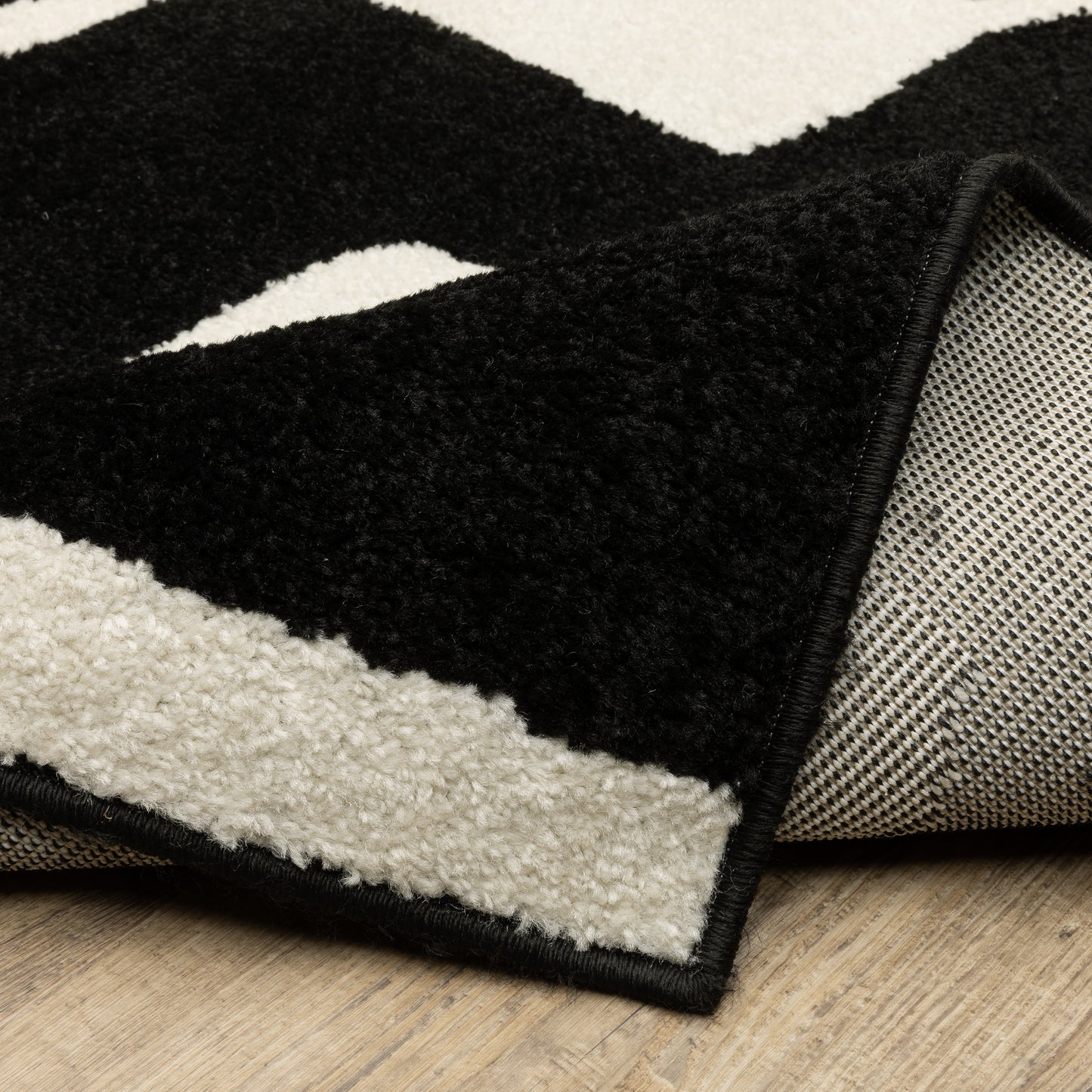 Oriental Weavers Quinn Black Ivory Modern