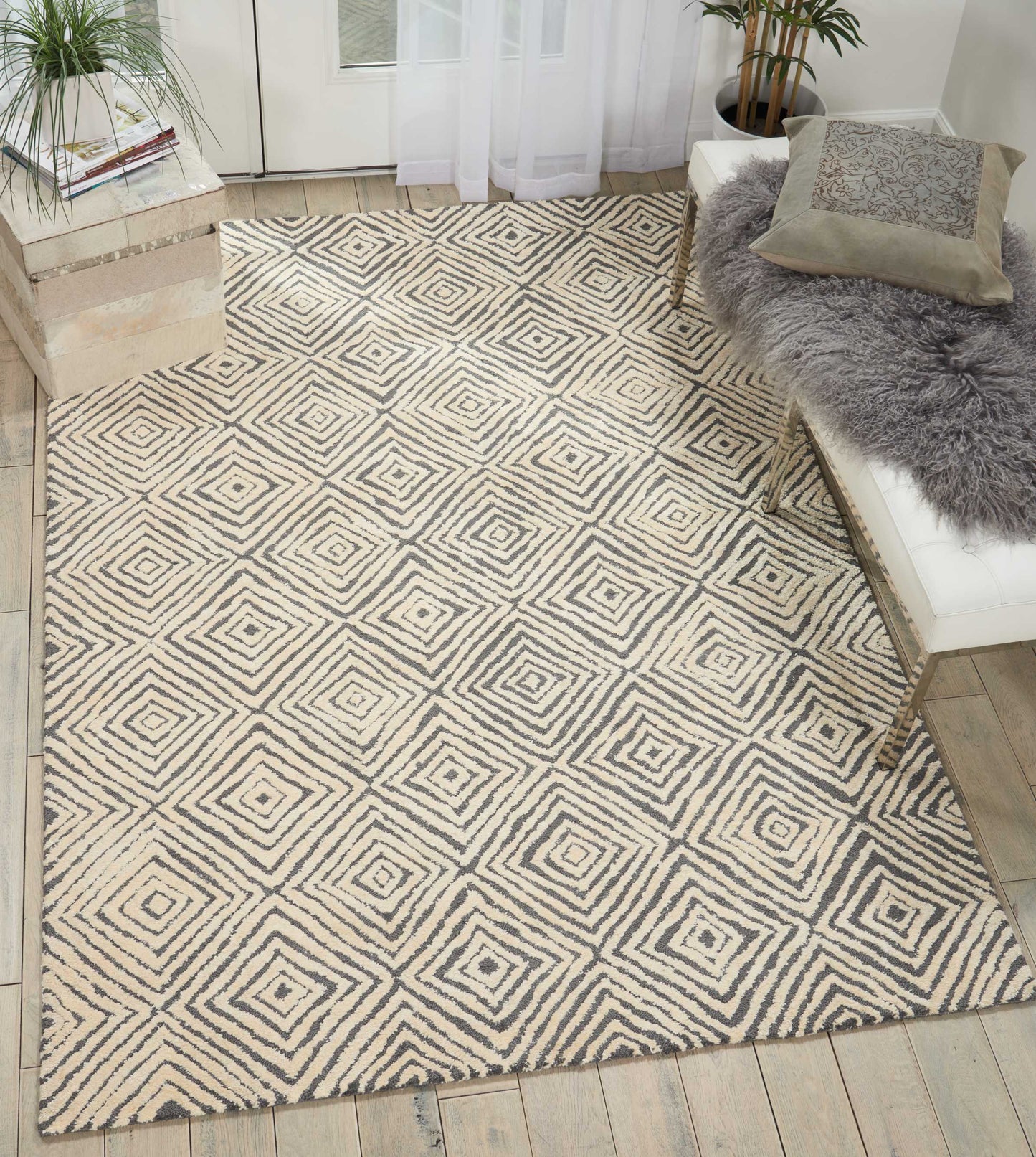 Nourison Home Deco Mod Grey Ivory Transitional