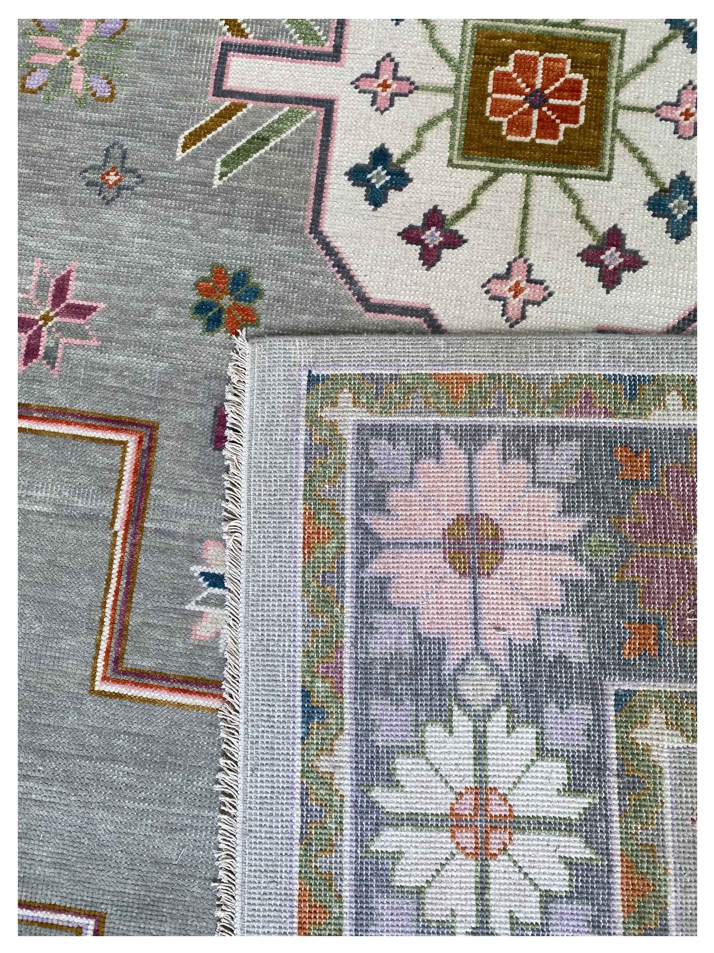 Artisan Blossom Grey DK.Grey Traditional Knotted Rug