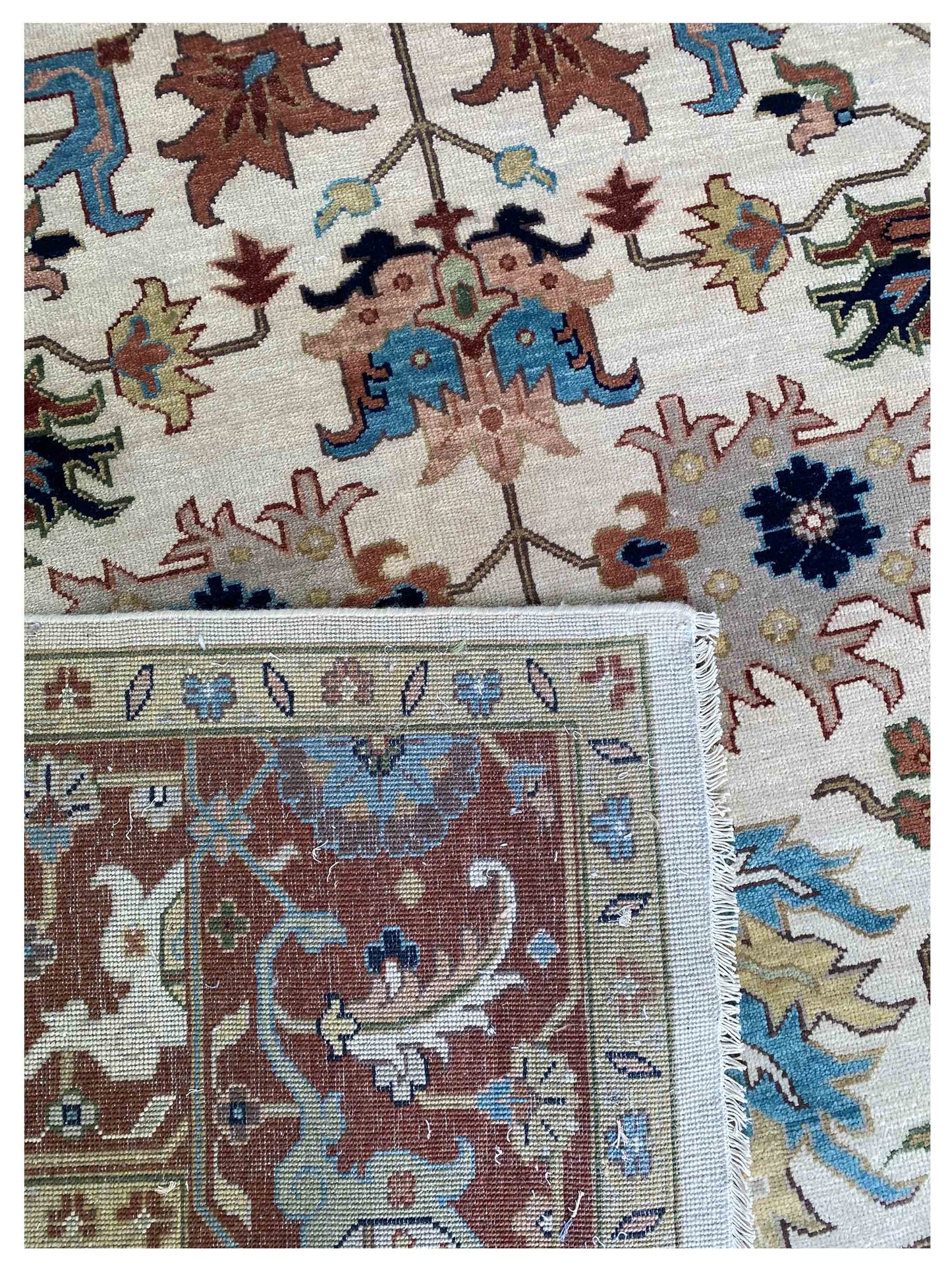 Artisan Sarapi Ivory Rust Traditional Knotted Rug