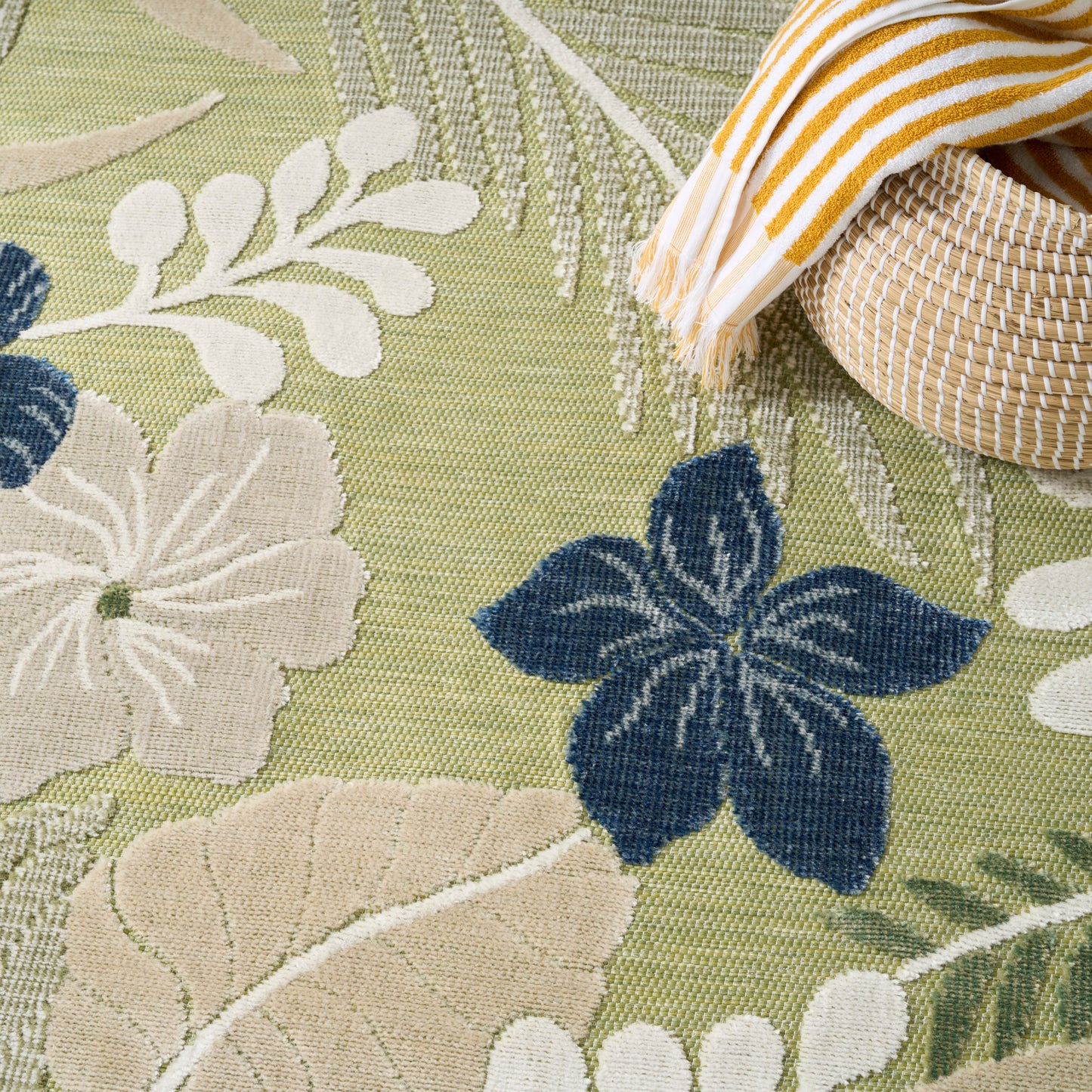 Nourison Home Suncoast  Green Blue  Contemporary