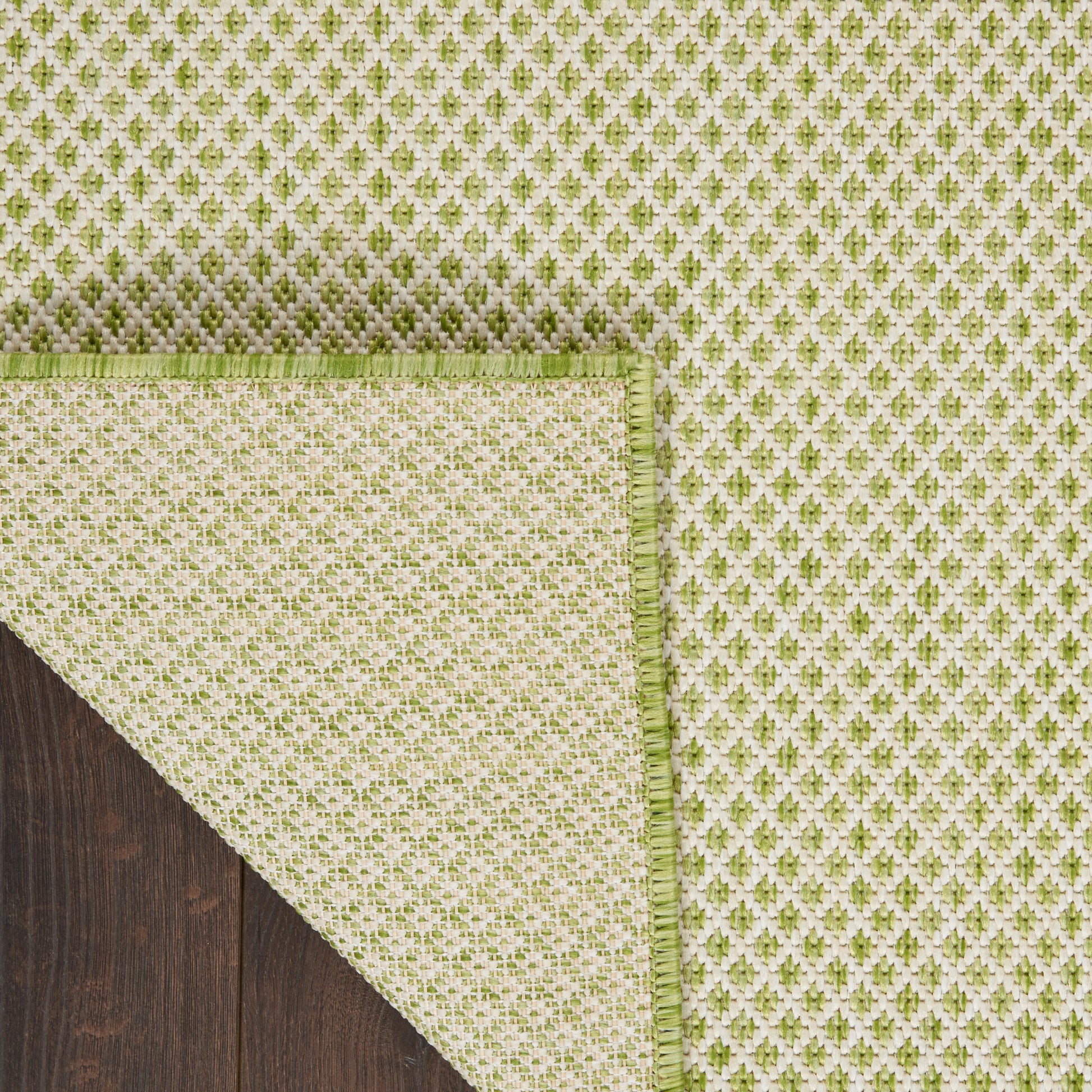 Nourison Home Courtyard  Ivory Green  Contemporary