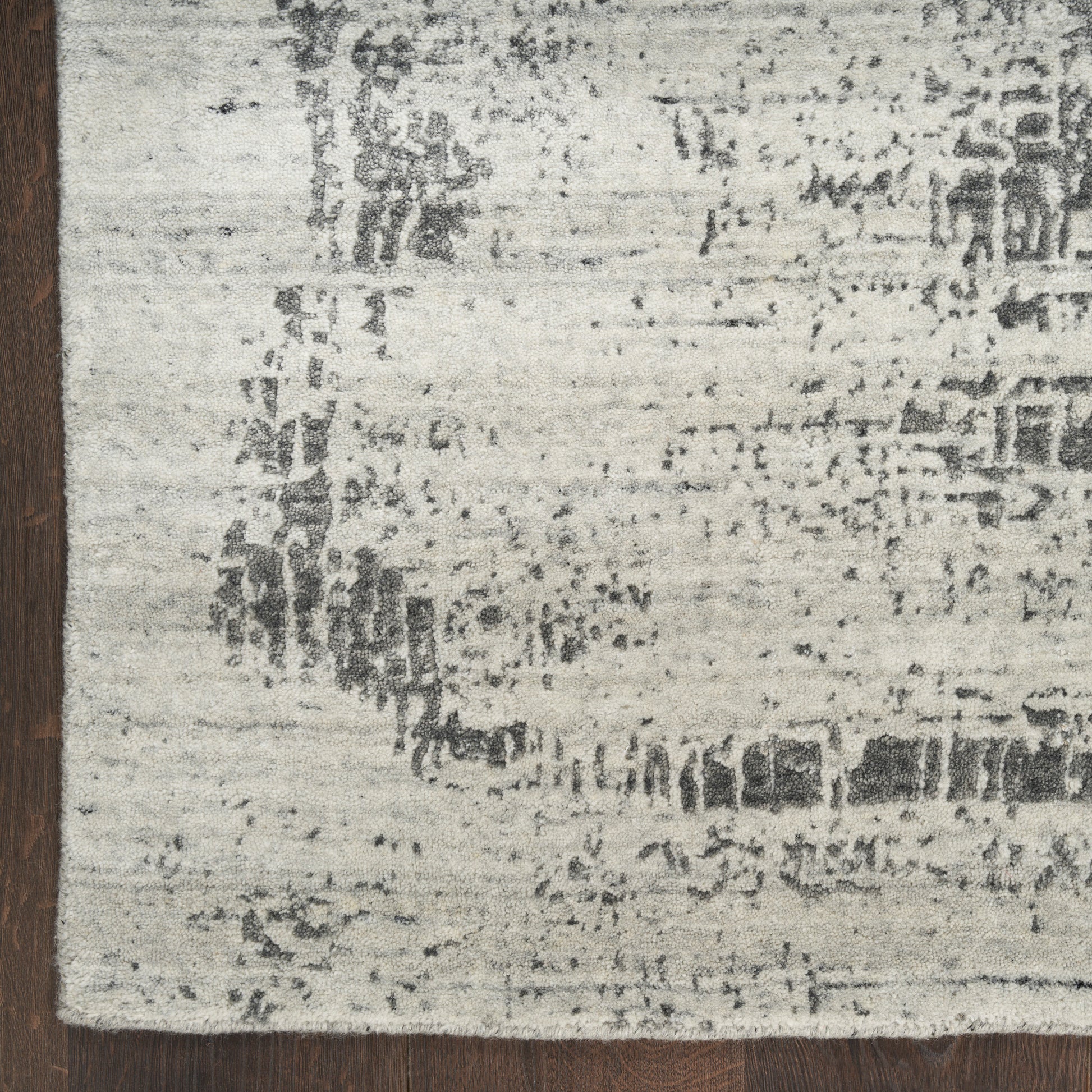 Nourison Home Harmony  Ivory Charcoal  Contemporary