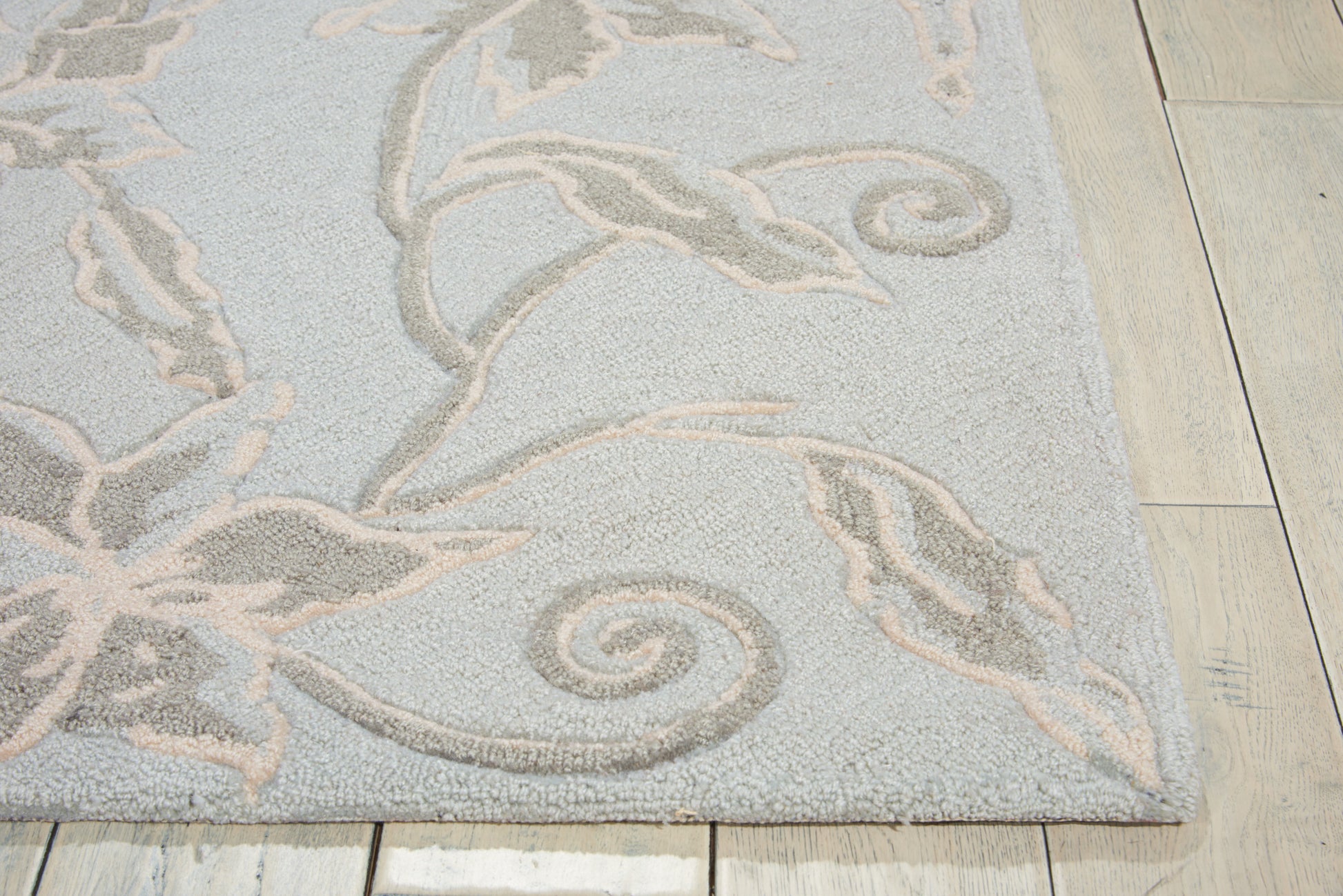 Nourison Home Fantasy  Aqua  Transitional